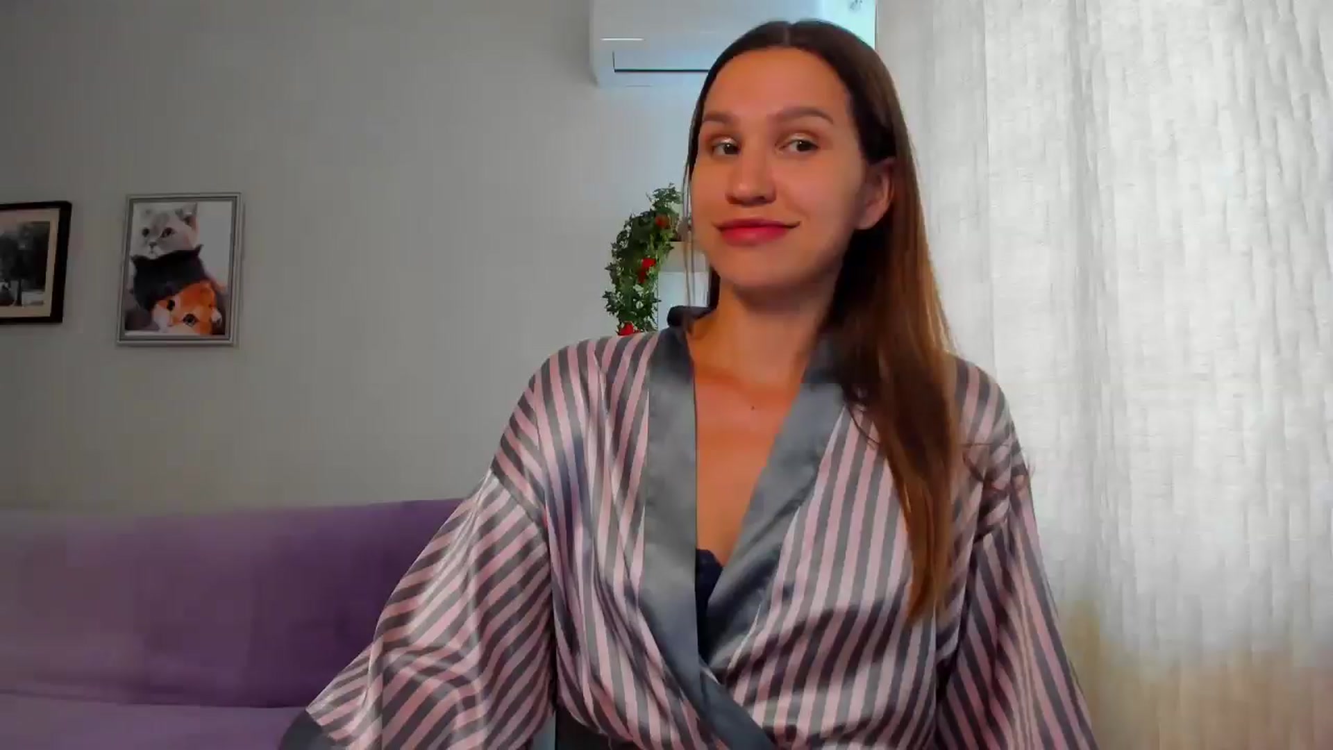 Gallery image thumbnail from WaveOfLove's myfreecams stream on, 08/21/2025, 11:58 image 1 of 20