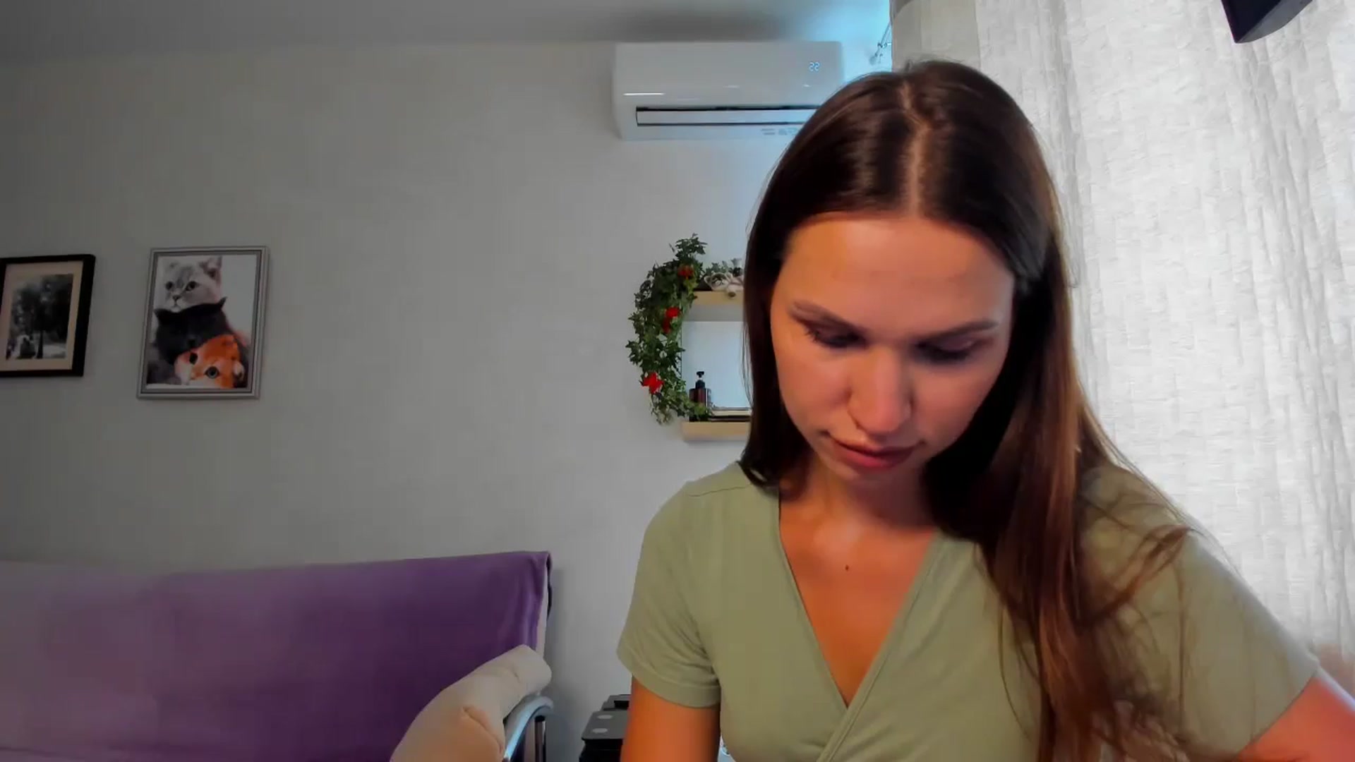 Gallery image thumbnail from WaveOfLove's myfreecams stream on, 08/26/2025, 12:10 image 7 of 20