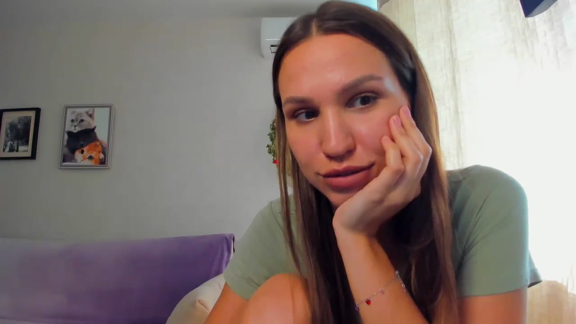 Gallery image thumbnail from WaveOfLove's myfreecams stream on, 08/26/2025, 12:51 image 9 of 20