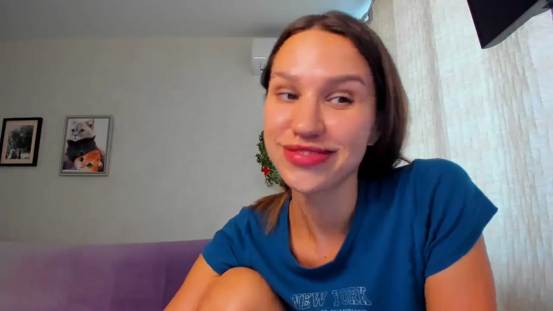 Gallery image thumbnail from WaveOfLove's myfreecams stream on, 08/30/2025, 10:27 image 19 of 20
