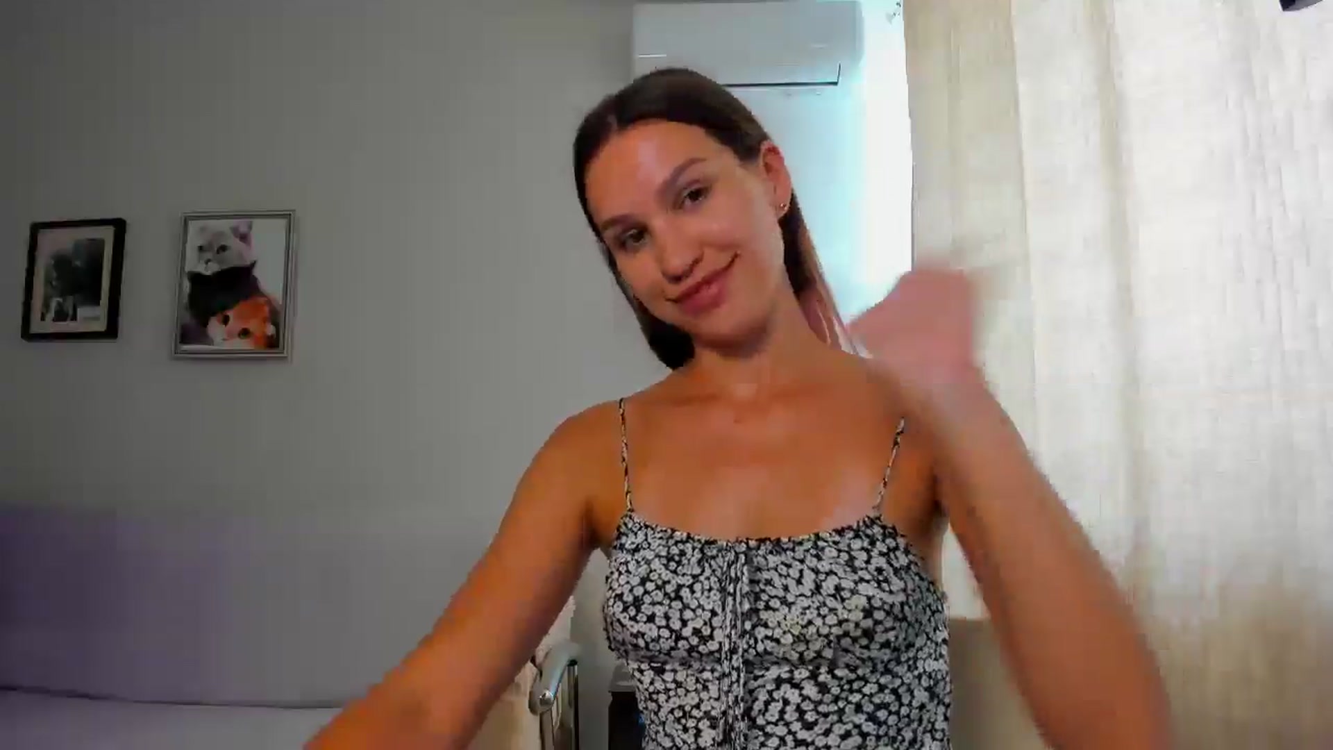 Gallery image thumbnail from WaveOfLove's myfreecams stream on, 09/22/2025, 12:00 image 11 of 20