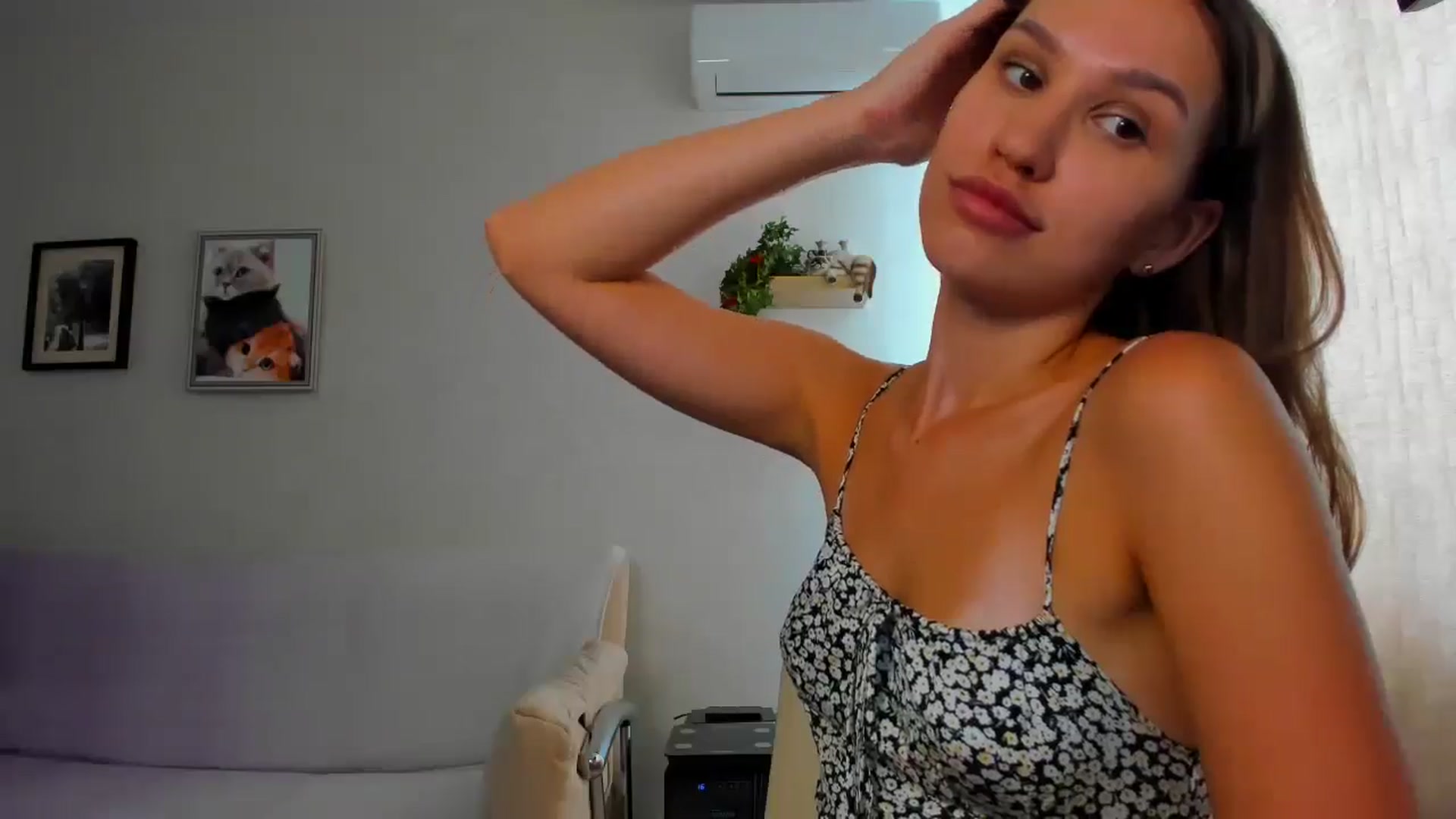 Gallery image thumbnail from WaveOfLove's myfreecams stream on, 09/22/2025, 12:00 image 16 of 20