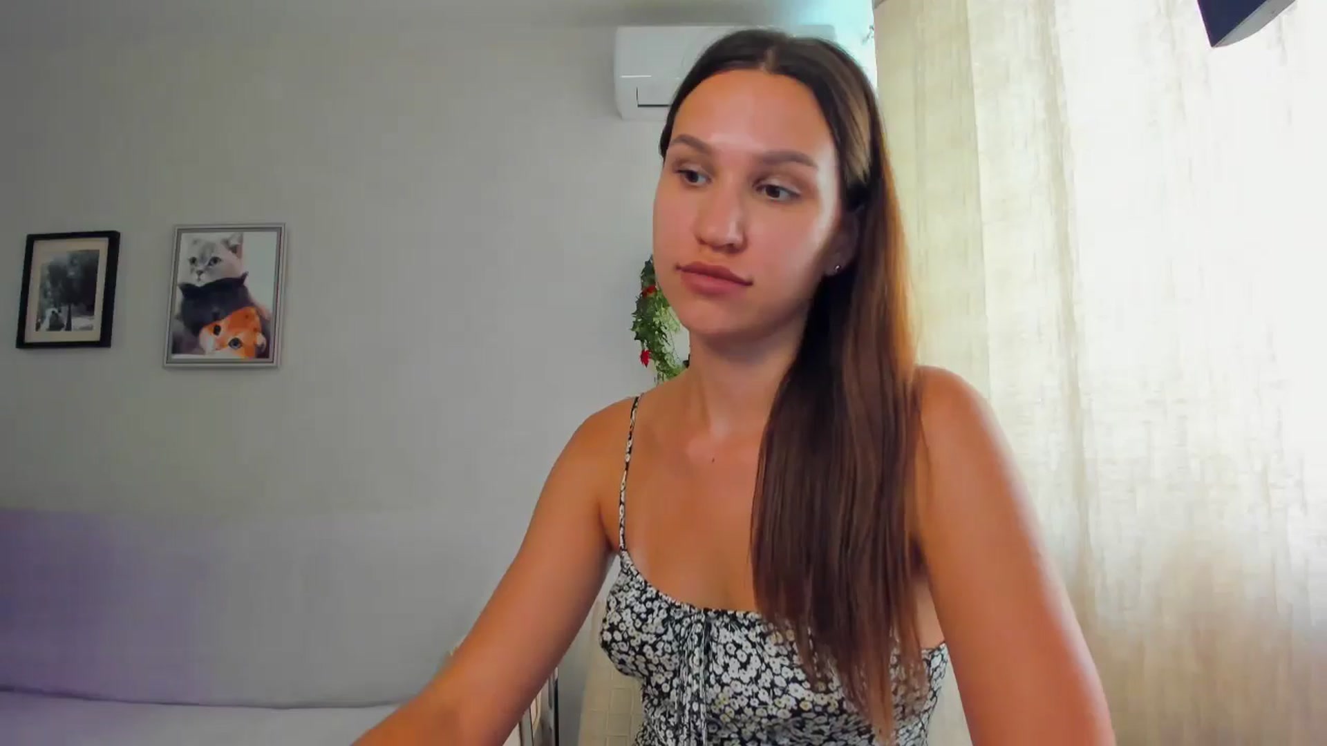 Gallery image thumbnail from WaveOfLove's myfreecams stream on, 09/22/2025, 12:43 image 3 of 20