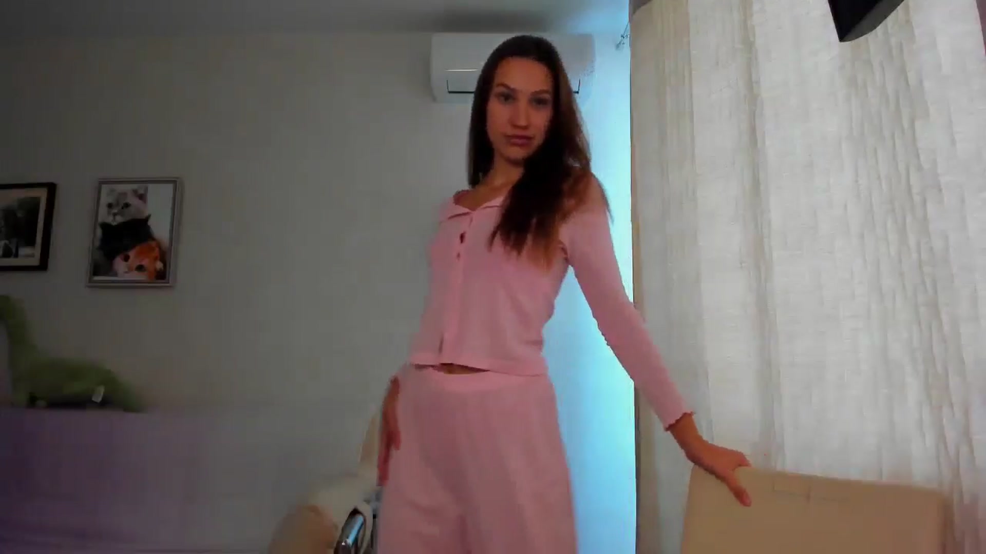 Gallery image thumbnail from WaveOfLove's myfreecams stream on, 10/02/2025, 11:28 image 3 of 20