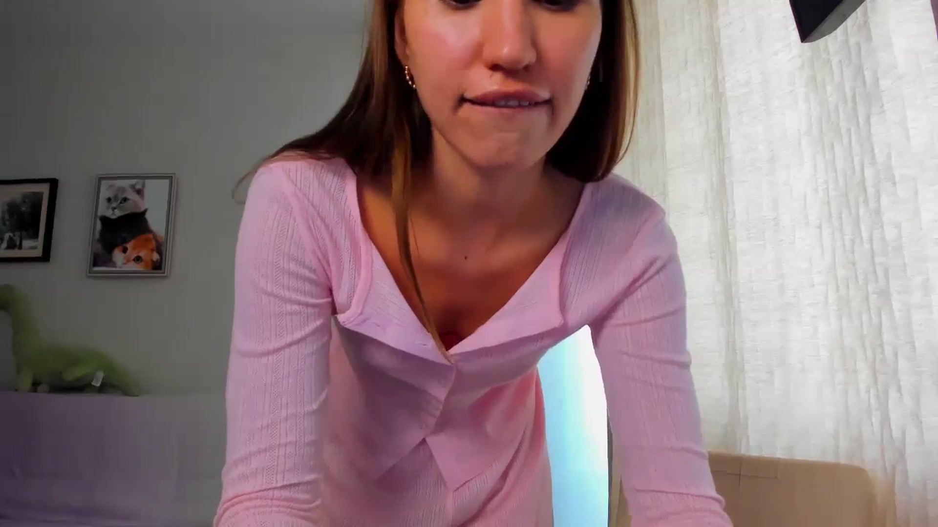 Gallery image thumbnail from WaveOfLove's myfreecams stream on, 10/02/2025, 12:22 image 3 of 20