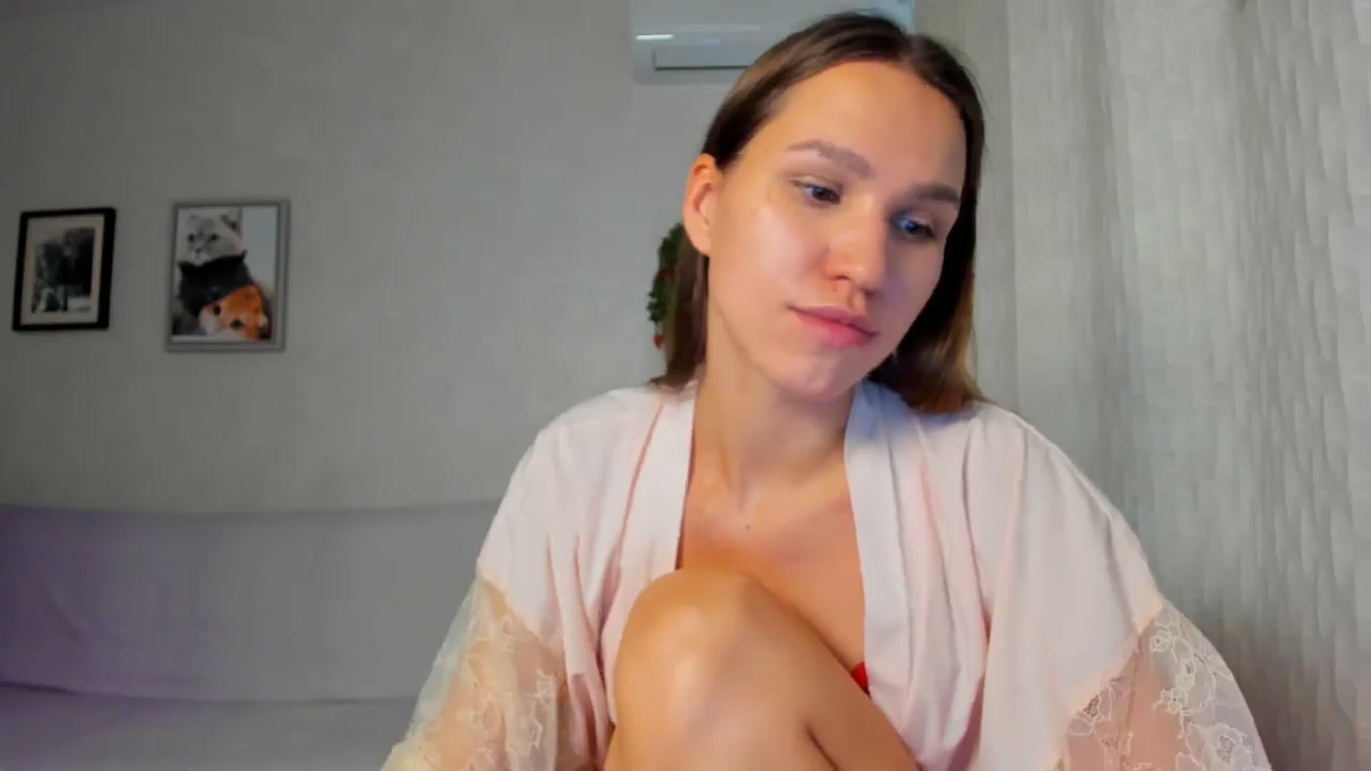 Gallery image thumbnail from WaveOfLove's myfreecams stream on, 10/13/2025, 12:52 image 7 of 20