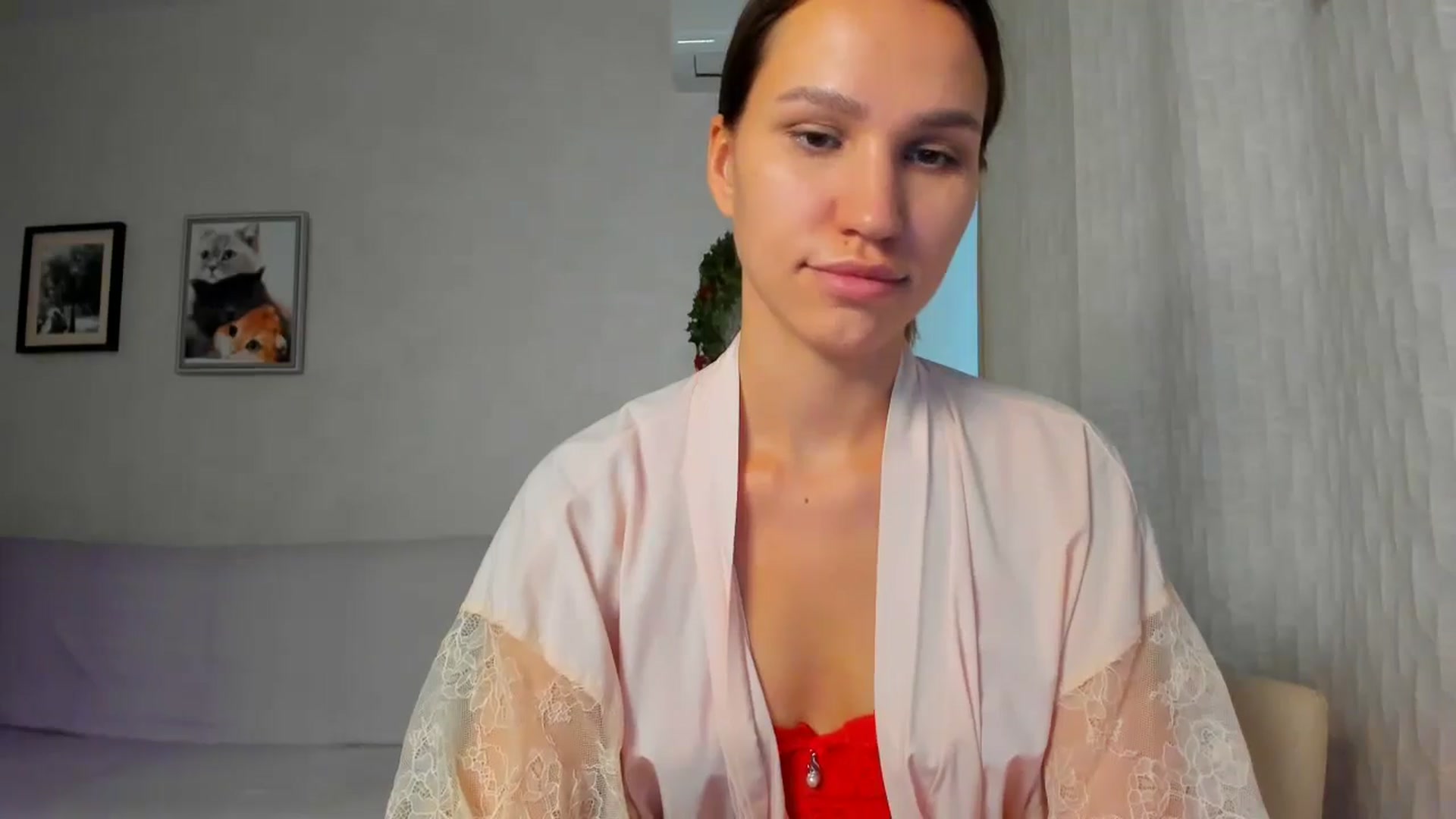 Gallery image thumbnail from WaveOfLove's myfreecams stream on, 10/13/2025, 12:52 image 16 of 20