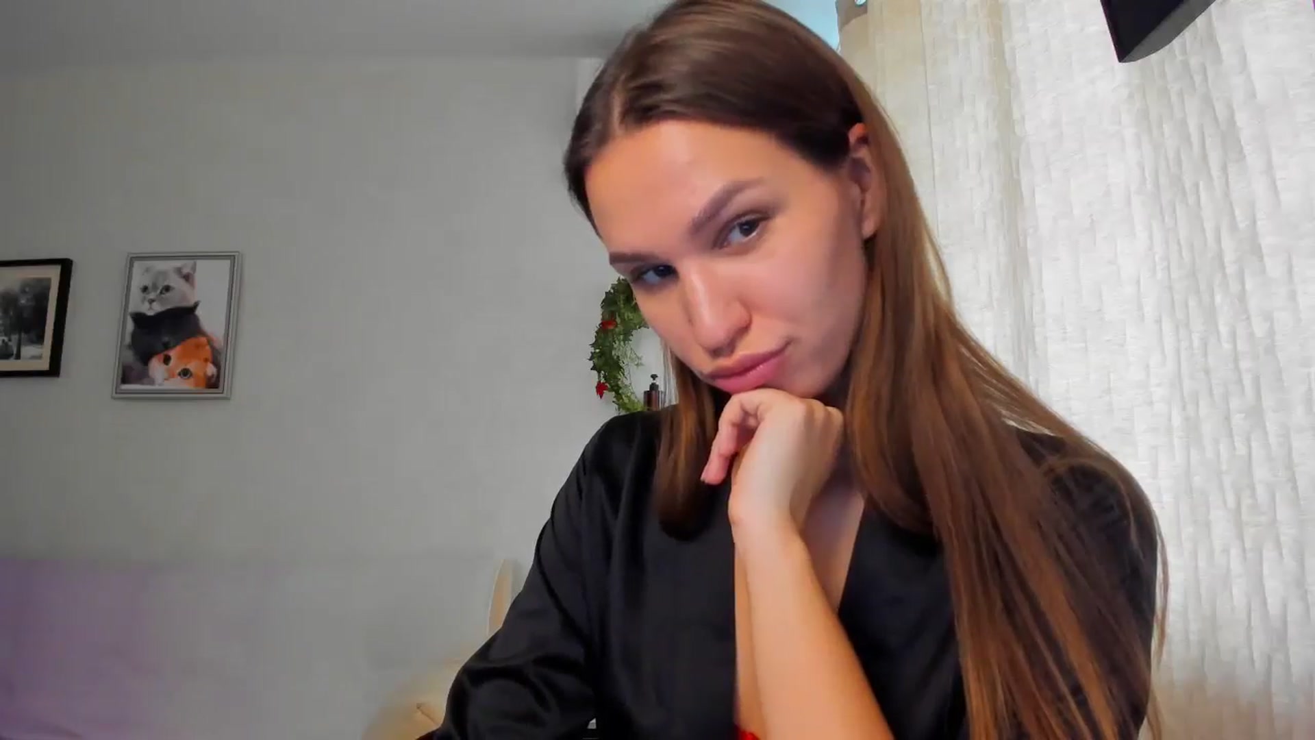 Gallery image thumbnail from WaveOfLove's myfreecams stream on, 10/14/2025, 10:35 image 20 of 20