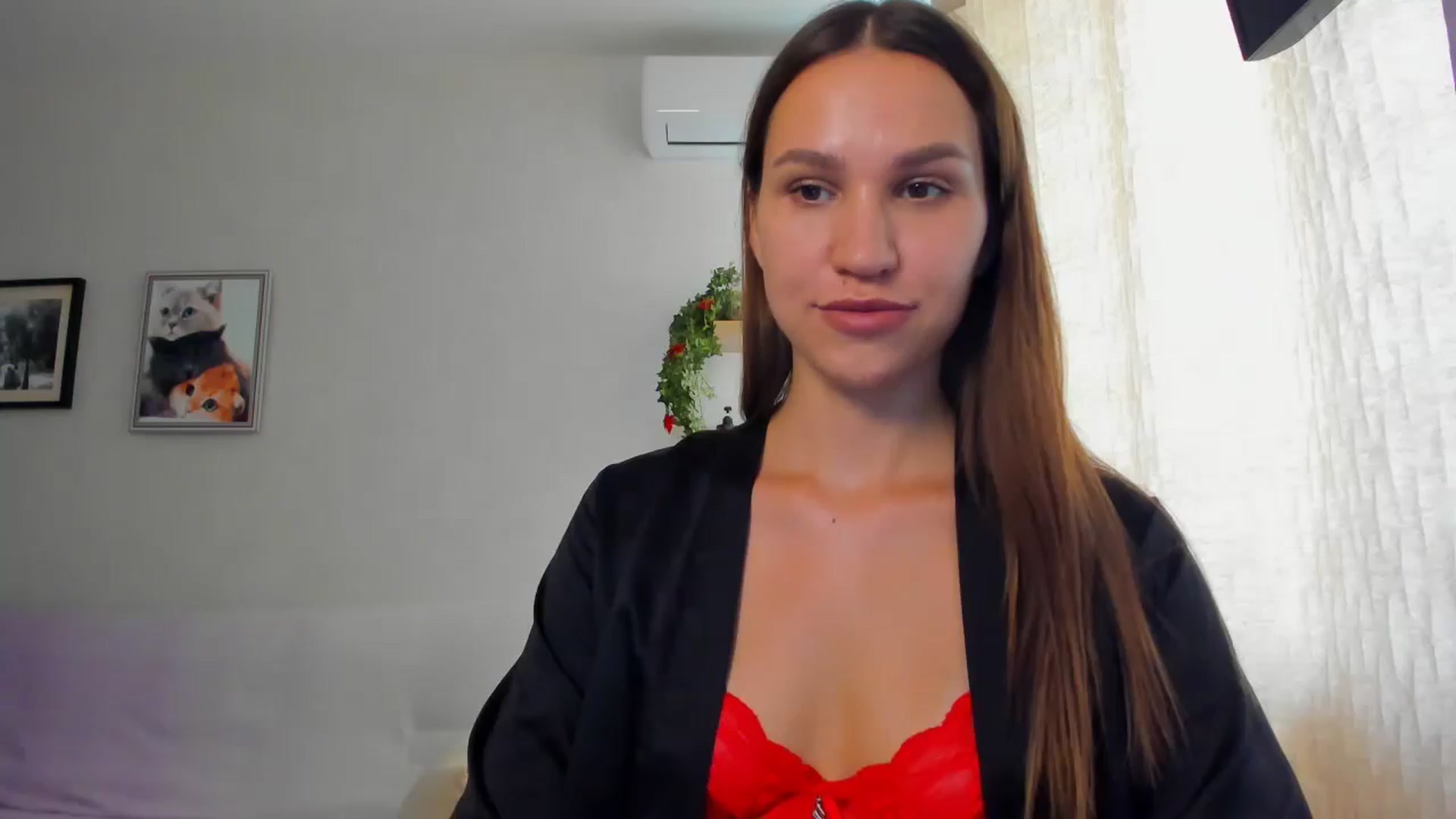 Gallery image thumbnail from WaveOfLove's myfreecams stream on, 10/14/2025, 12:47 image 4 of 20