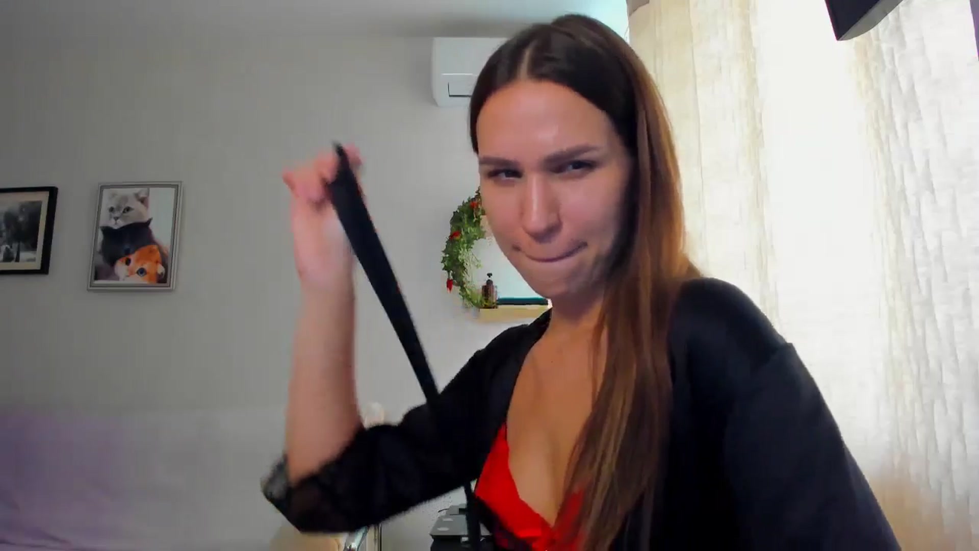 Gallery image thumbnail from WaveOfLove's myfreecams stream on, 10/14/2025, 12:47 image 8 of 20