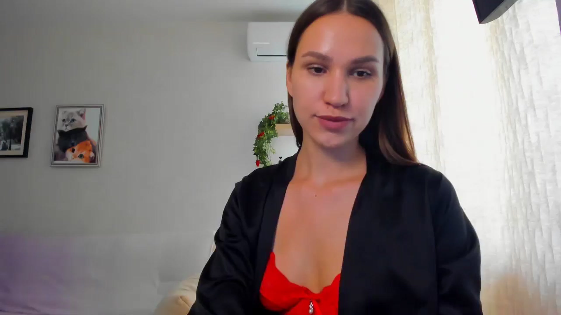 Gallery image thumbnail from WaveOfLove's myfreecams stream on, 10/14/2025, 12:47 image 5 of 20