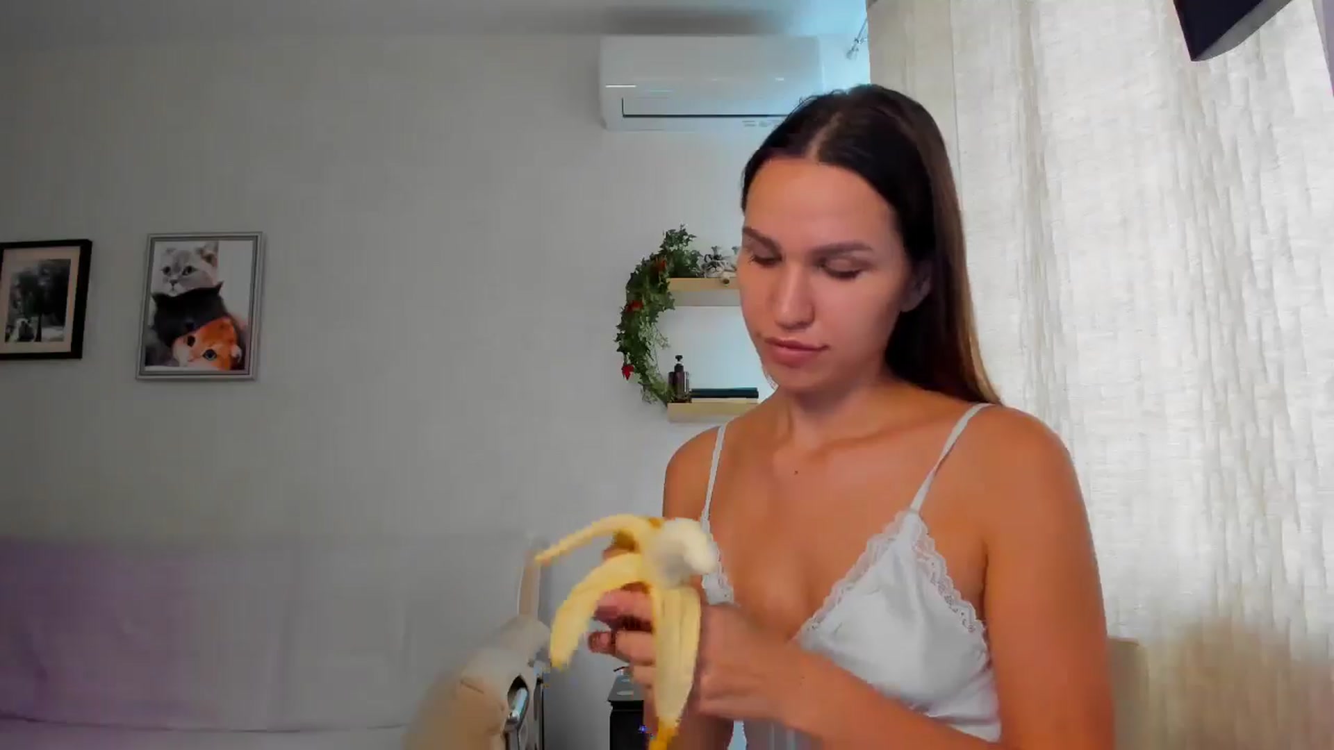 Gallery image thumbnail from WaveOfLove's myfreecams stream on, 10/15/2025, 11:03 image 19 of 20