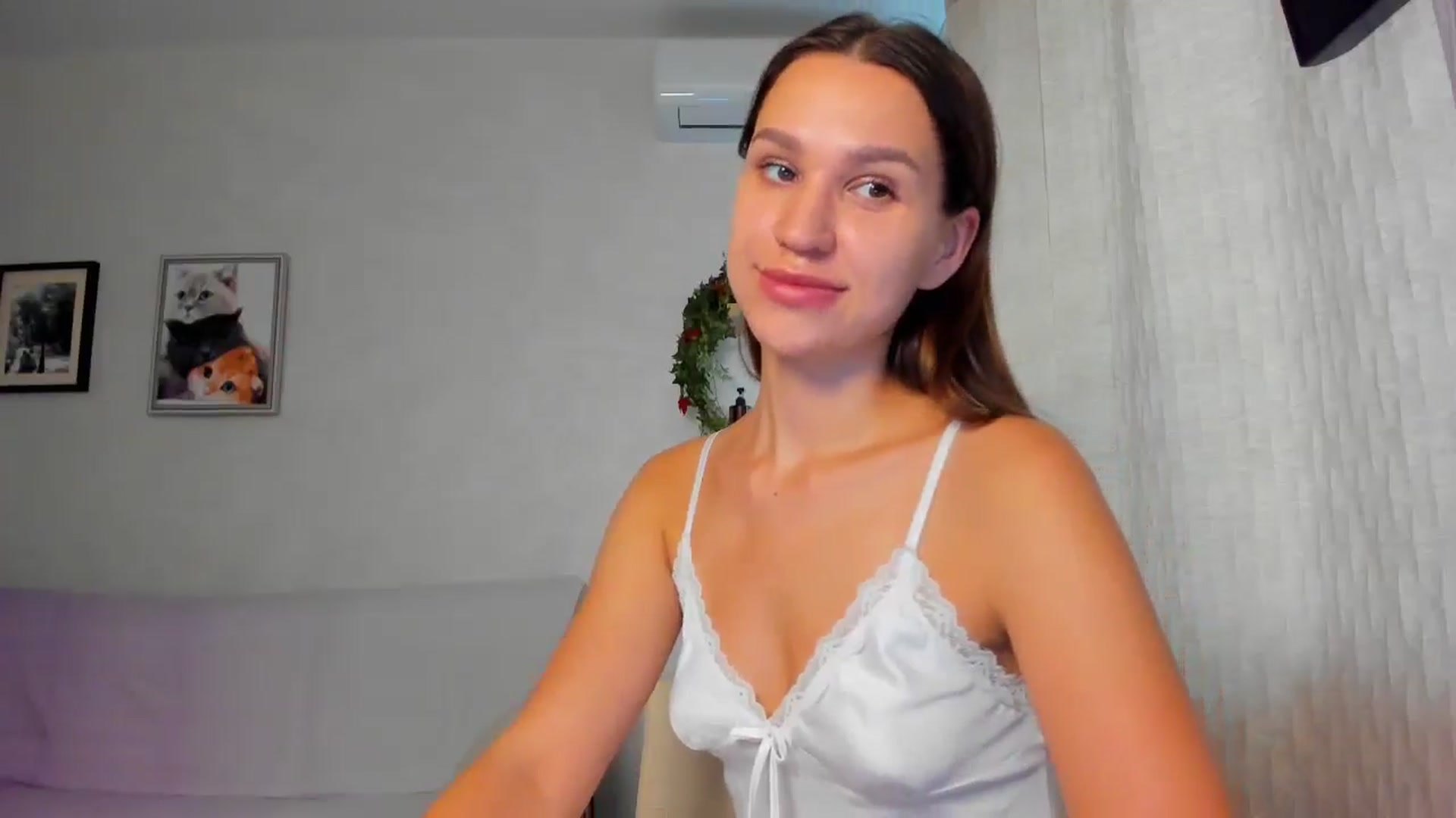 Gallery image thumbnail from WaveOfLove's myfreecams stream on, 10/15/2025, 11:30 image 12 of 20
