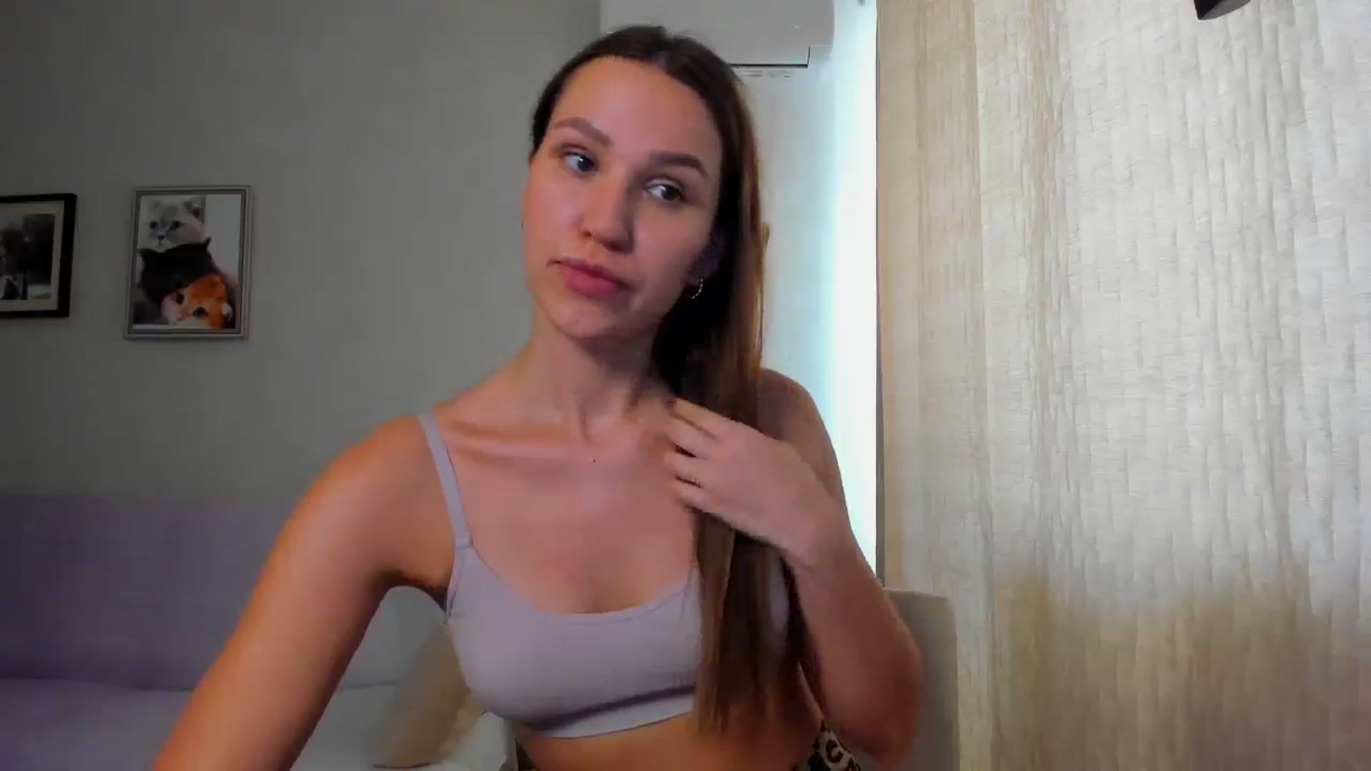 Gallery image thumbnail from WaveOfLove's myfreecams stream on, 11/03/2025, 12:05 image 19 of 20