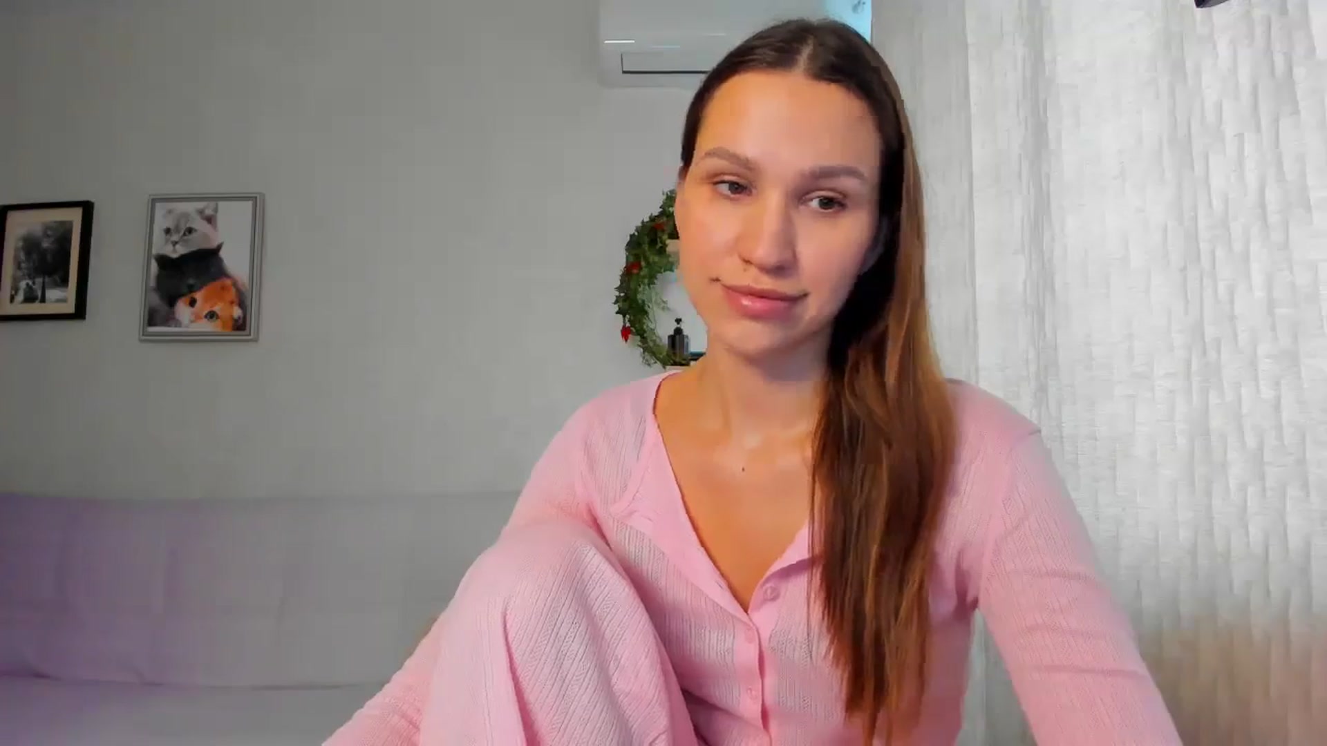 Gallery image thumbnail from WaveOfLove's myfreecams stream on, 11/04/2025, 11:08 image 3 of 20