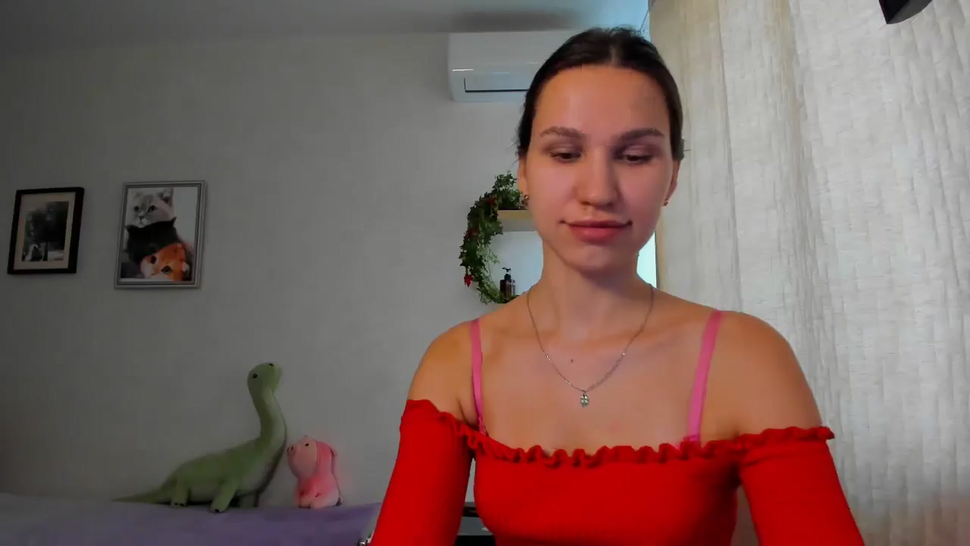 Gallery image thumbnail from WaveOfLove's myfreecams stream on, 11/26/2025, 10:22 image 14 of 20