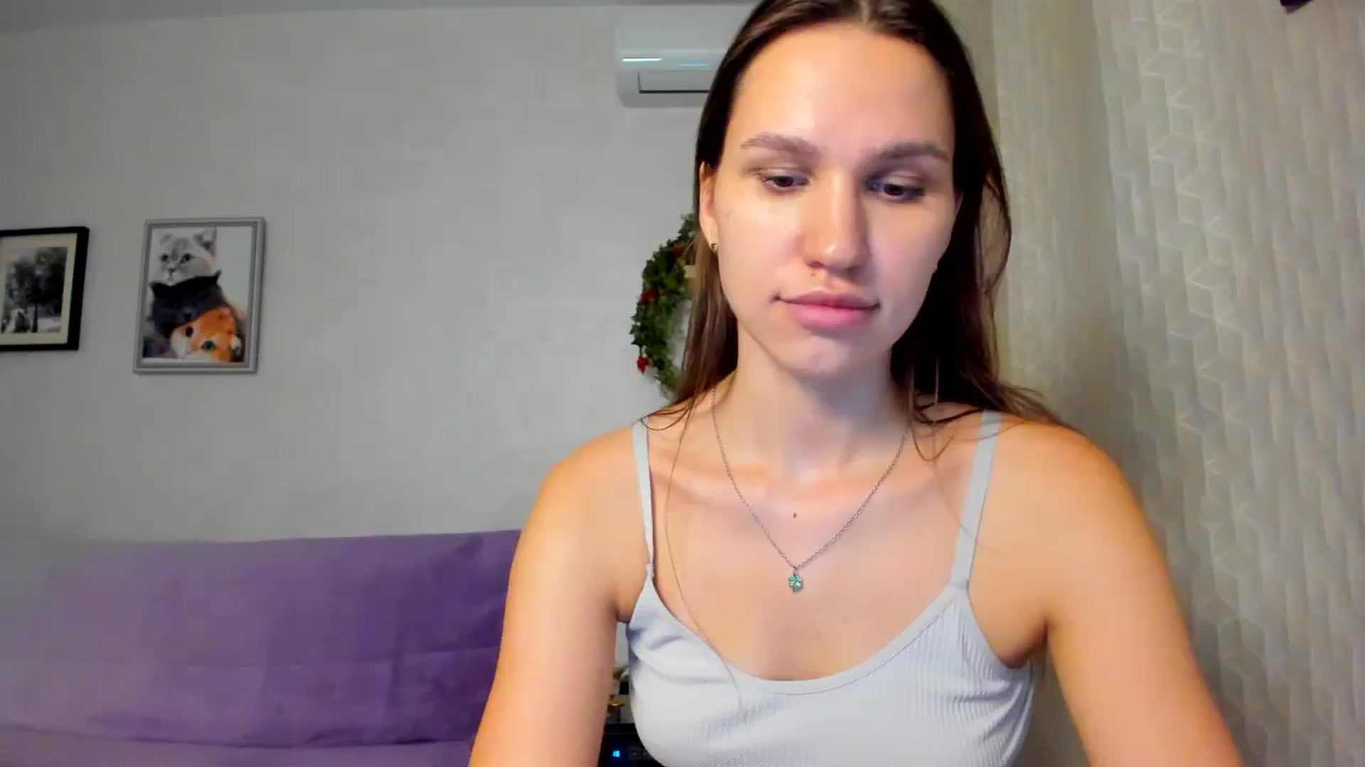 Gallery image thumbnail from WaveOfLove's myfreecams stream on, 12/01/2025, 13:31 image 16 of 20