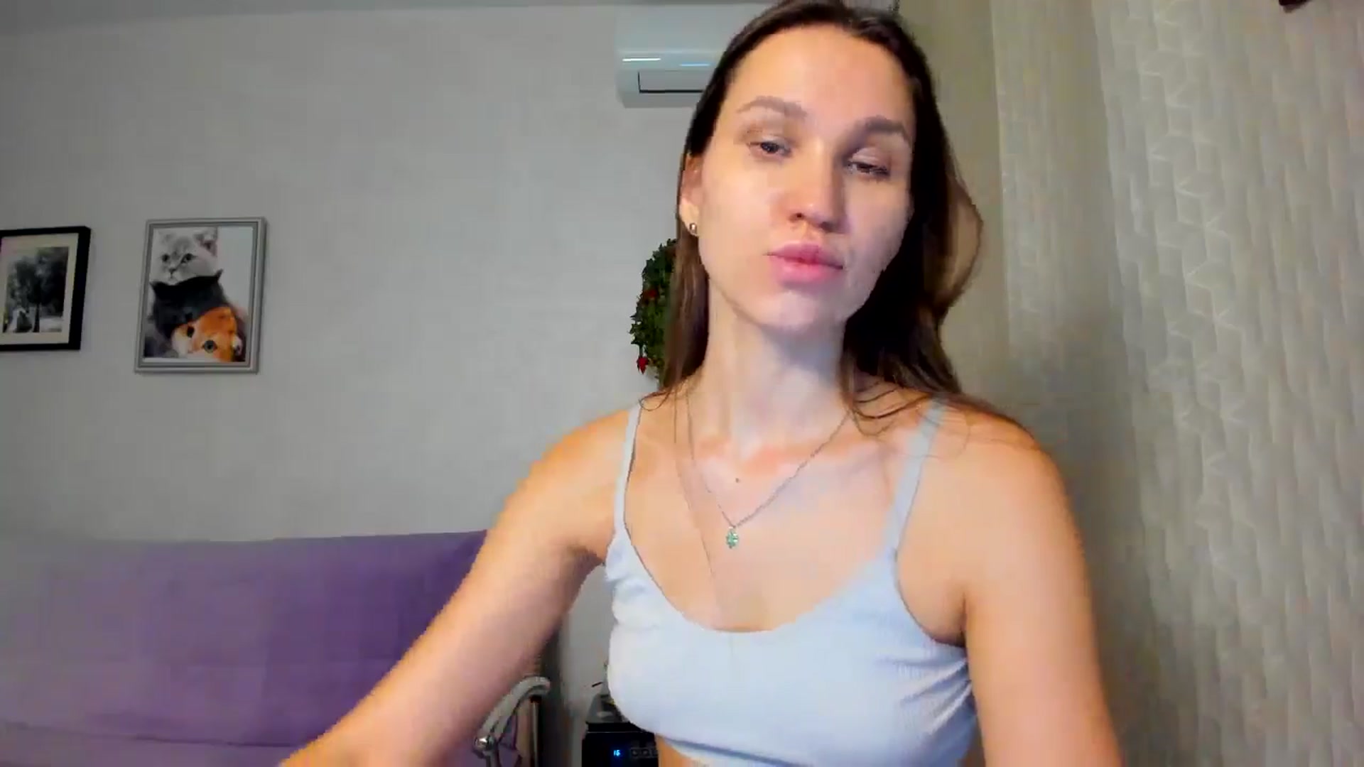 Gallery image thumbnail from WaveOfLove's myfreecams stream on, 12/01/2025, 13:31 image 18 of 20