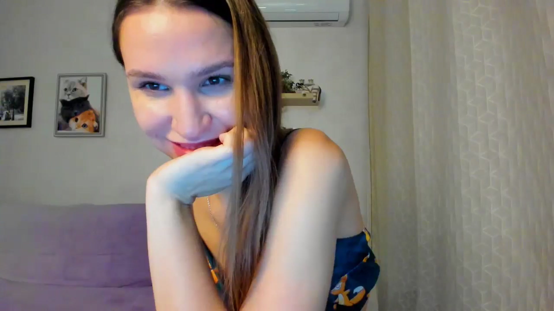 Gallery image thumbnail from WaveOfLove's myfreecams stream on, 12/02/2025, 15:16 image 17 of 20