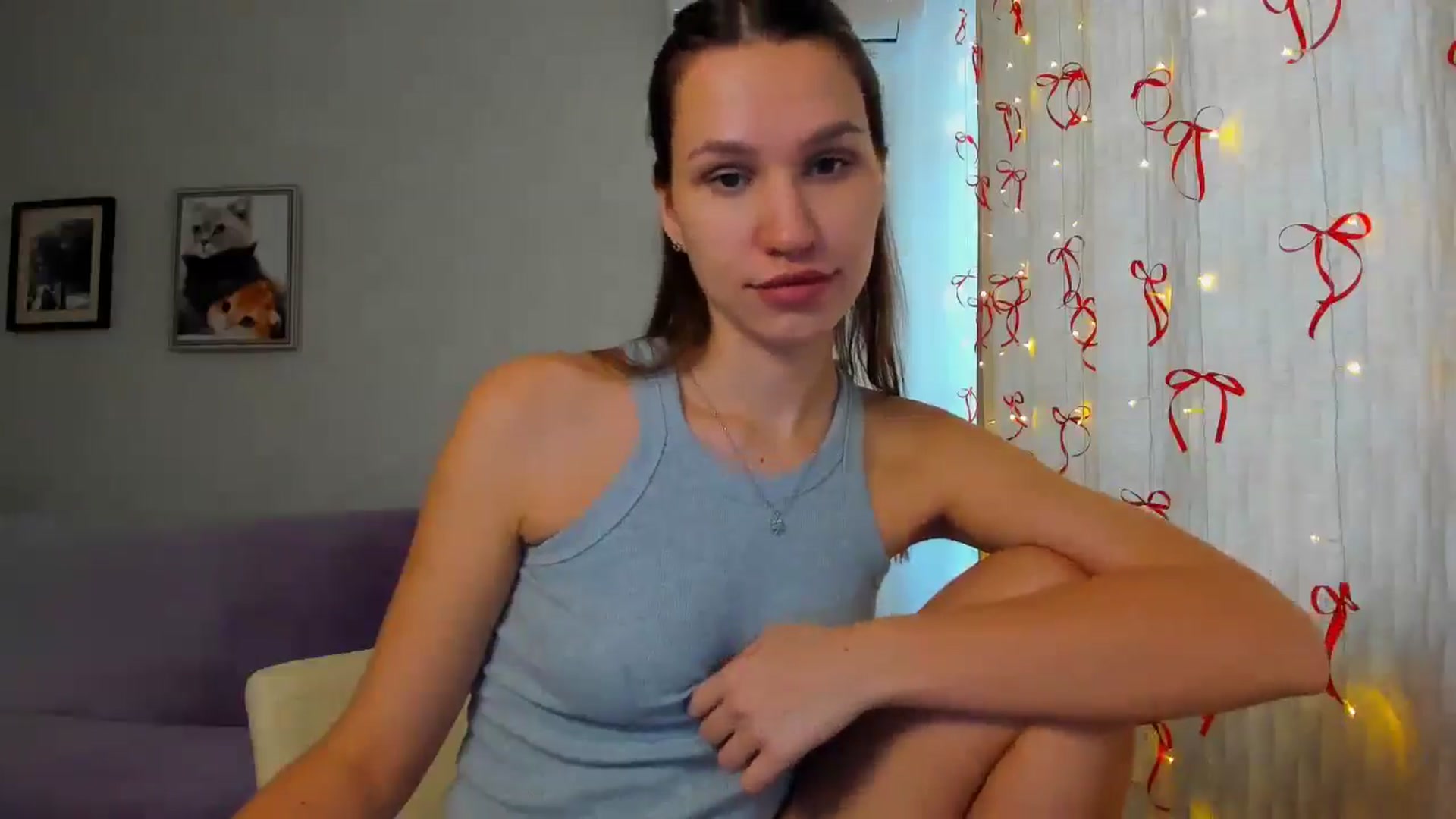 Gallery image thumbnail from WaveOfLove's myfreecams stream on, 12/08/2025, 10:11 image 11 of 20