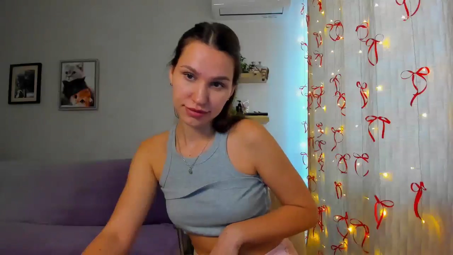 Gallery image thumbnail from WaveOfLove's myfreecams stream on, 12/08/2025, 10:45 image 3 of 20
