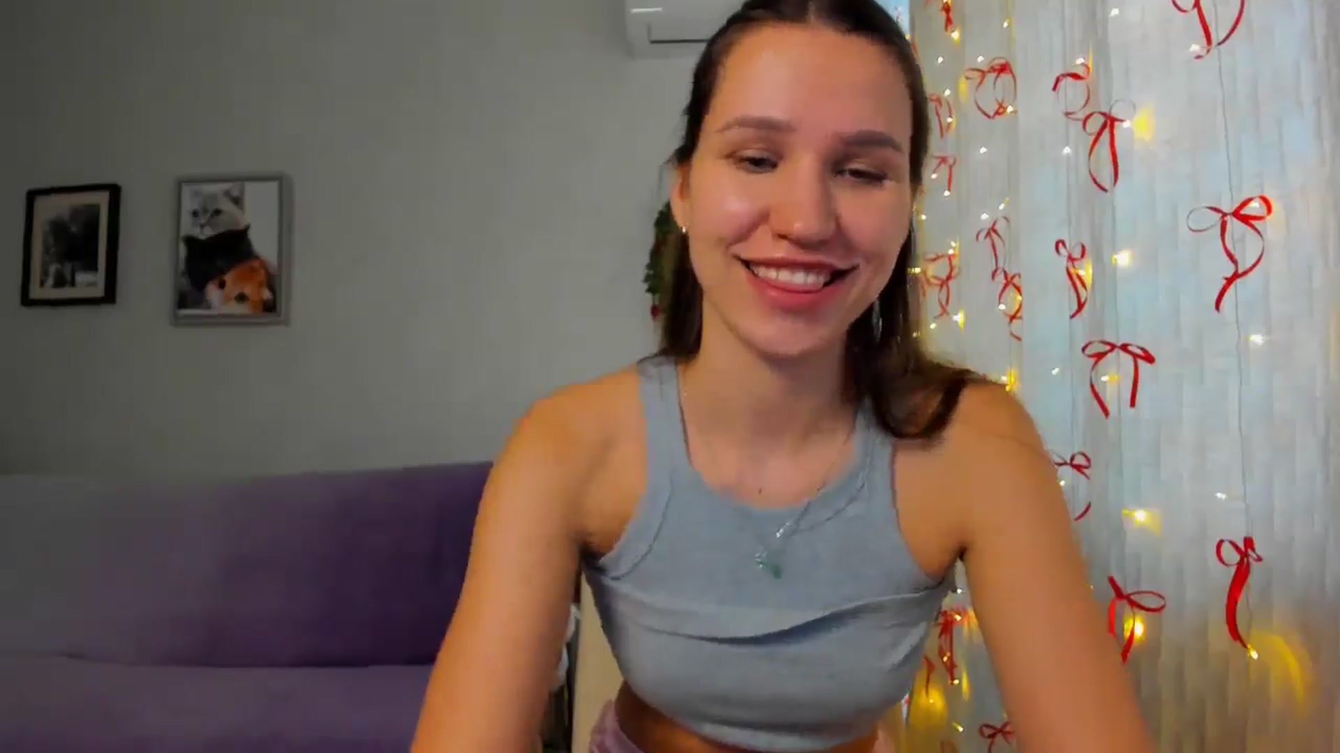 Gallery image thumbnail from WaveOfLove's myfreecams stream on, 12/08/2025, 10:45 image 7 of 20