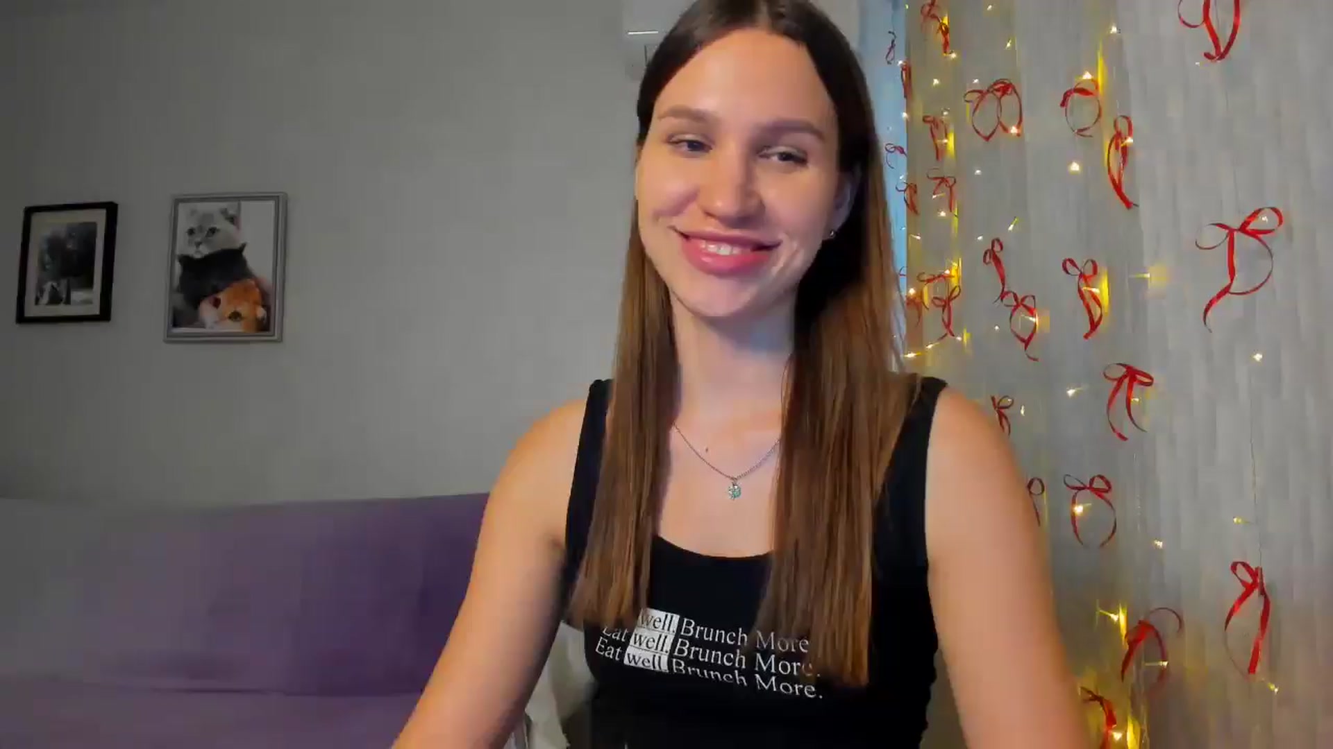 Gallery image thumbnail from WaveOfLove's myfreecams stream on, 12/10/2025, 10:25 image 12 of 20