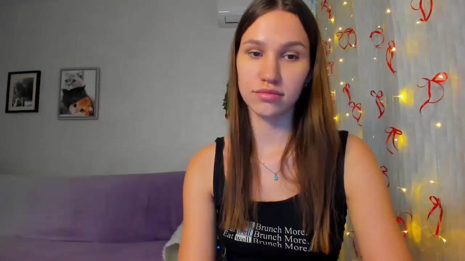 Gallery image thumbnail from WaveOfLove's myfreecams stream on, 12/10/2025, 10:25 image 11 of 20