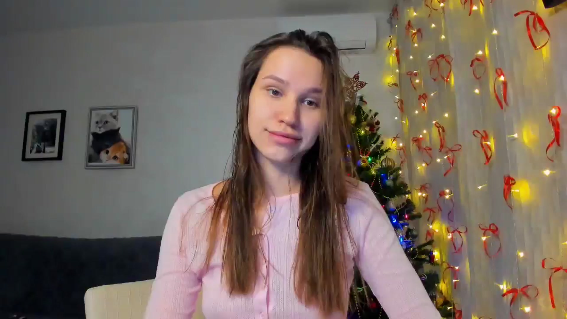 Gallery image thumbnail from WaveOfLove's myfreecams stream on, 12/18/2025, 17:12 image 1 of 20