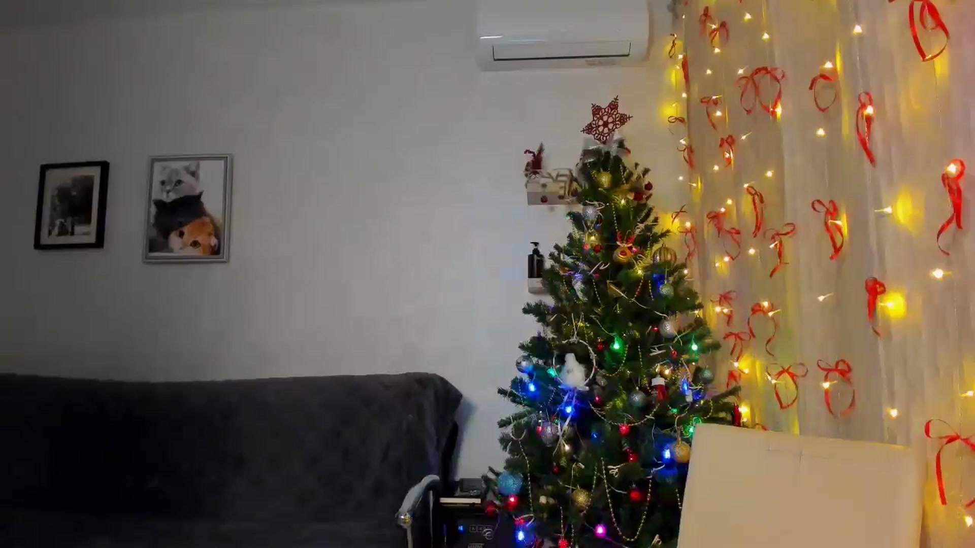 Gallery image thumbnail from WaveOfLove's myfreecams stream on, 12/18/2025, 17:12 image 20 of 20