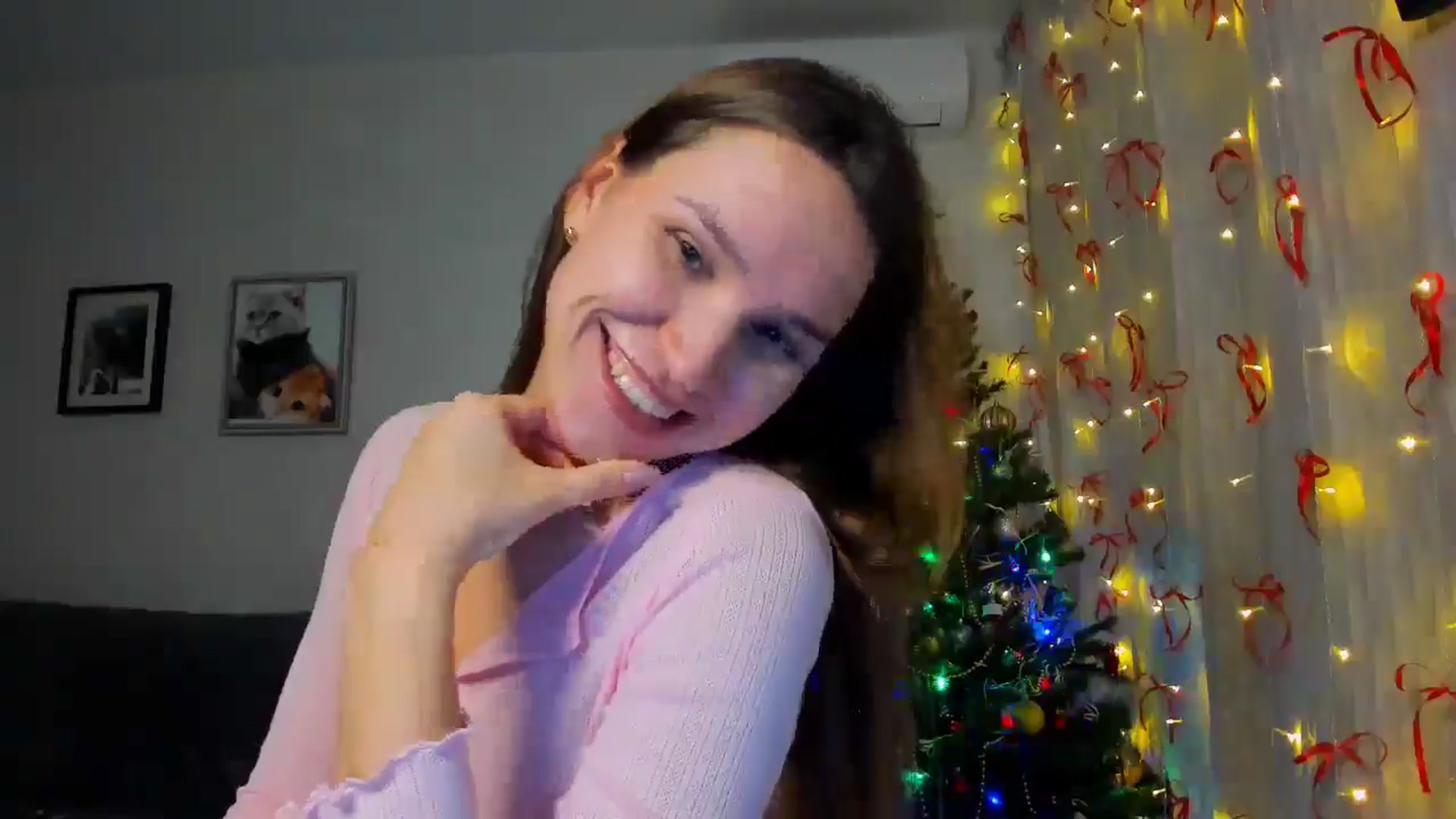 Gallery image thumbnail from WaveOfLove's myfreecams stream on, 12/18/2025, 17:12 image 8 of 20