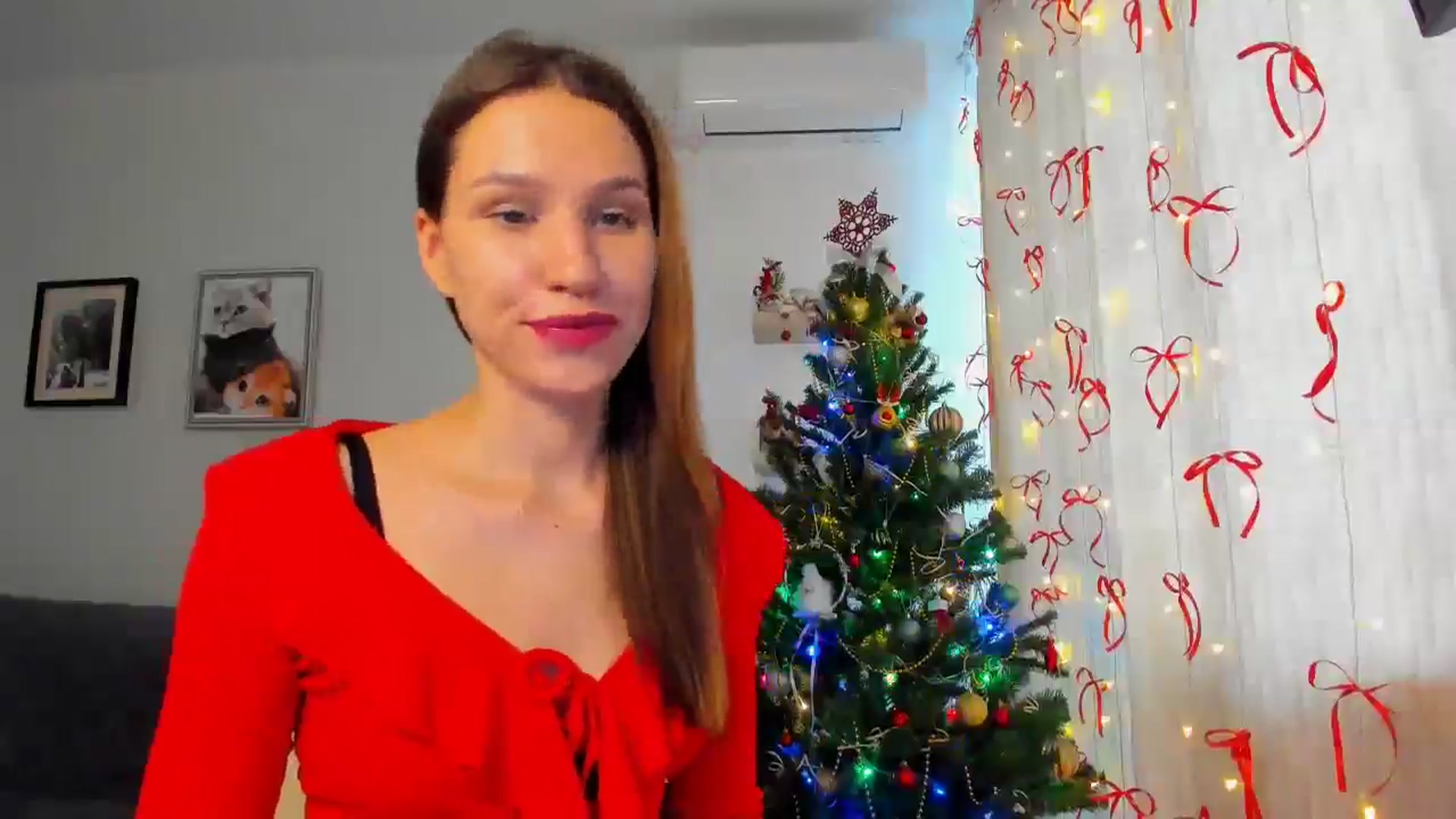 Gallery image thumbnail from WaveOfLove's myfreecams stream on, 12/28/2025, 10:53 image 10 of 20