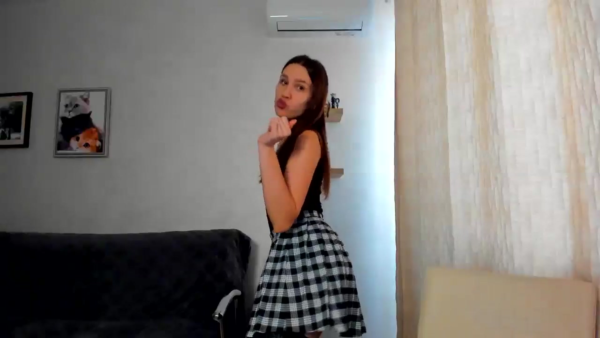 Gallery image thumbnail from WaveOfLove's myfreecams stream on, 02/02/2026, 14:02 image 7 of 20