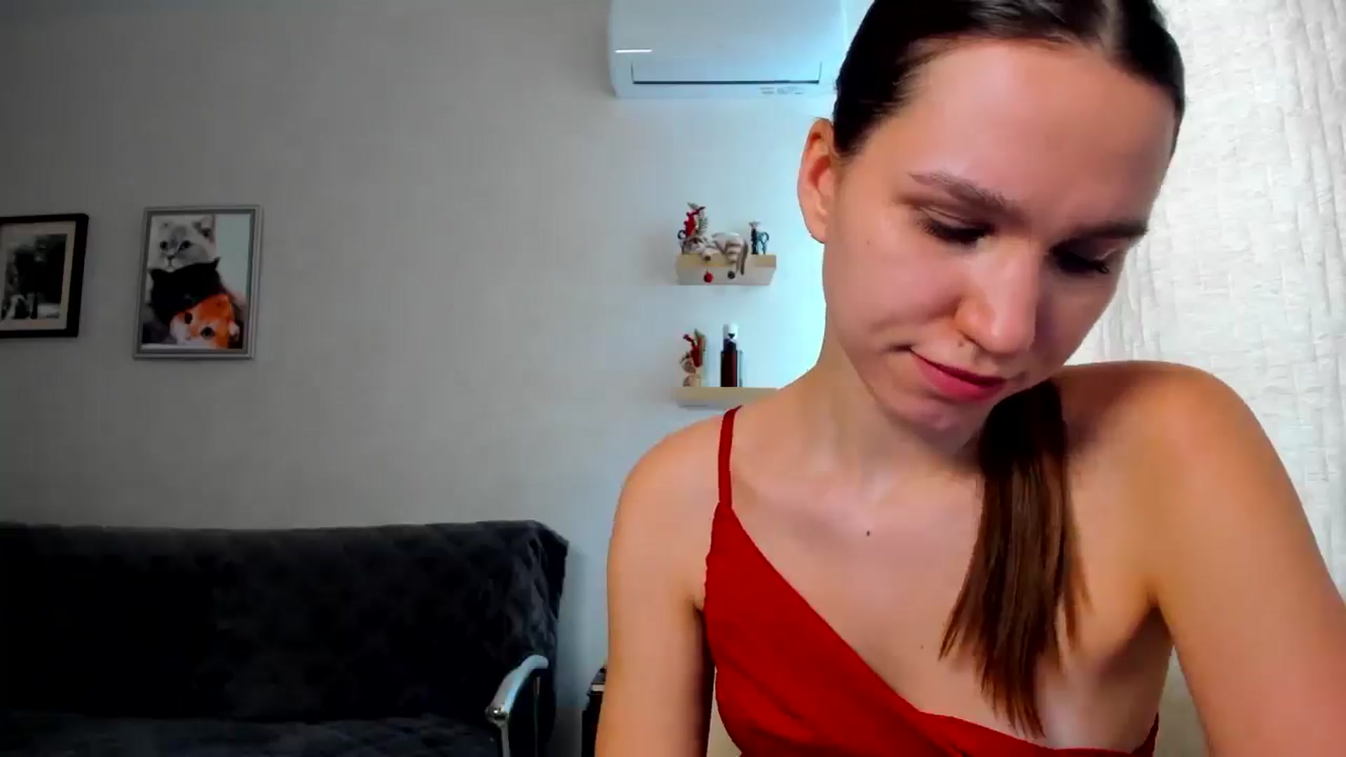 Gallery image thumbnail from WaveOfLove's myfreecams stream on, 02/04/2026, 11:03 image 19 of 20