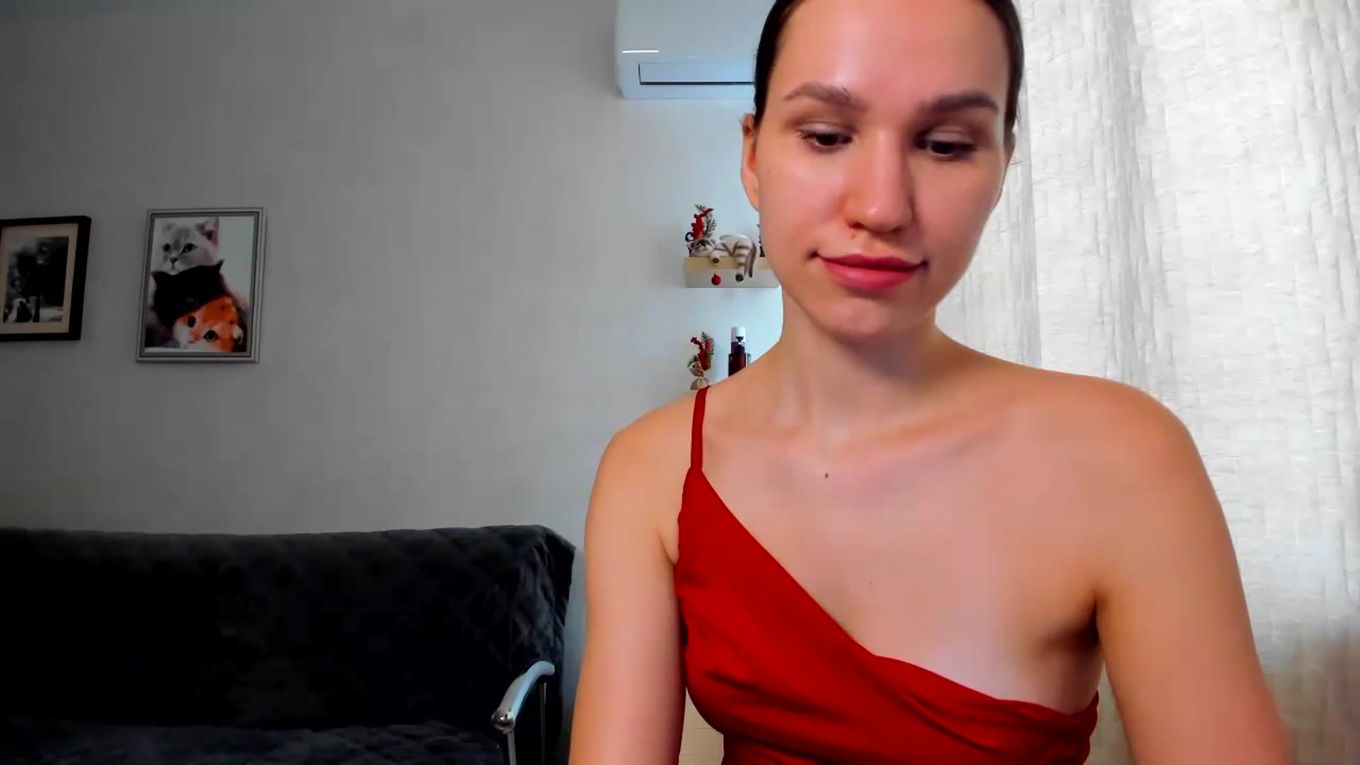 Gallery image thumbnail from WaveOfLove's myfreecams stream on, 02/04/2026, 11:03 image 20 of 20