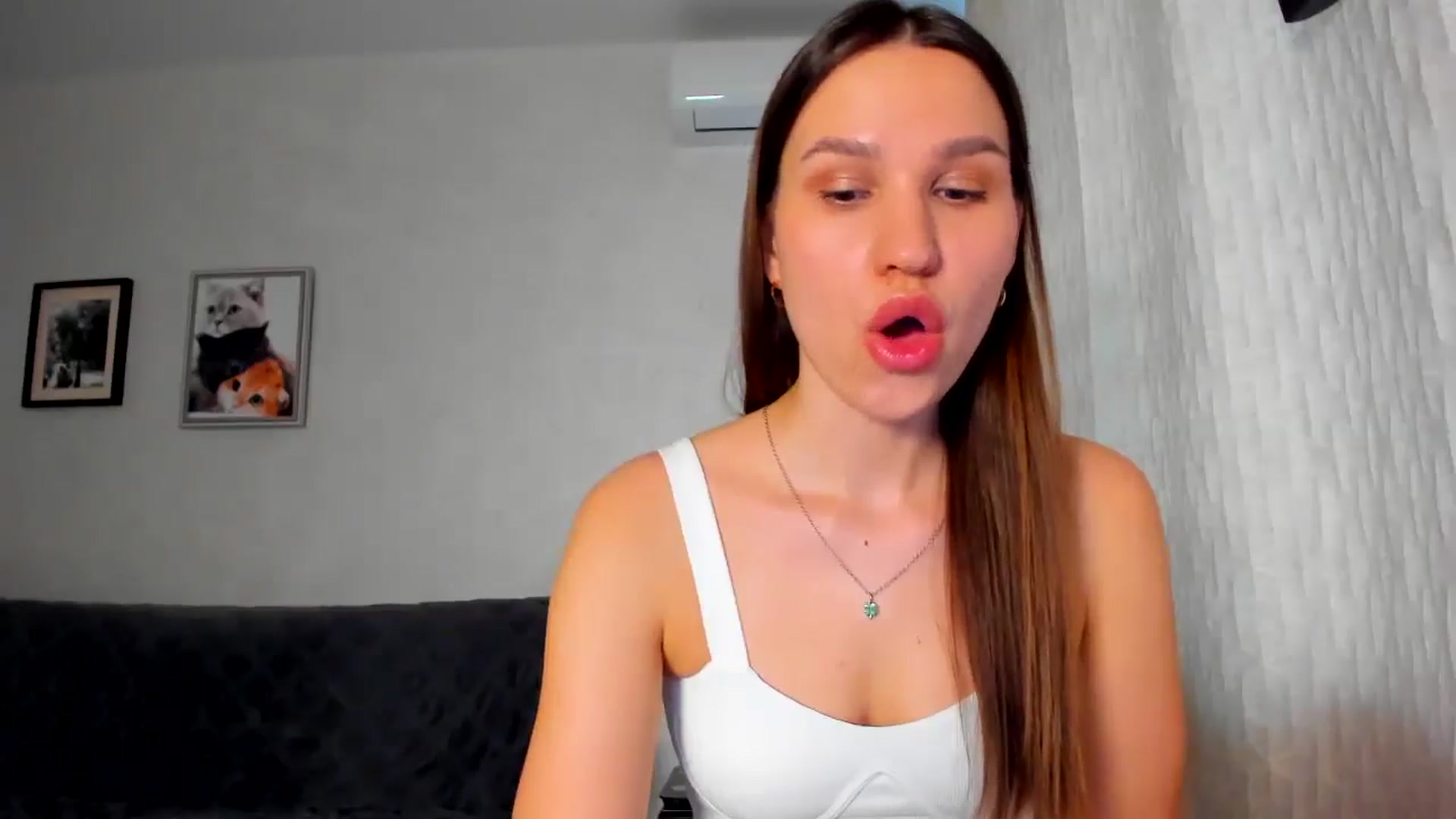 Gallery image thumbnail from WaveOfLove's myfreecams stream on, 02/19/2026, 13:00 image 17 of 20