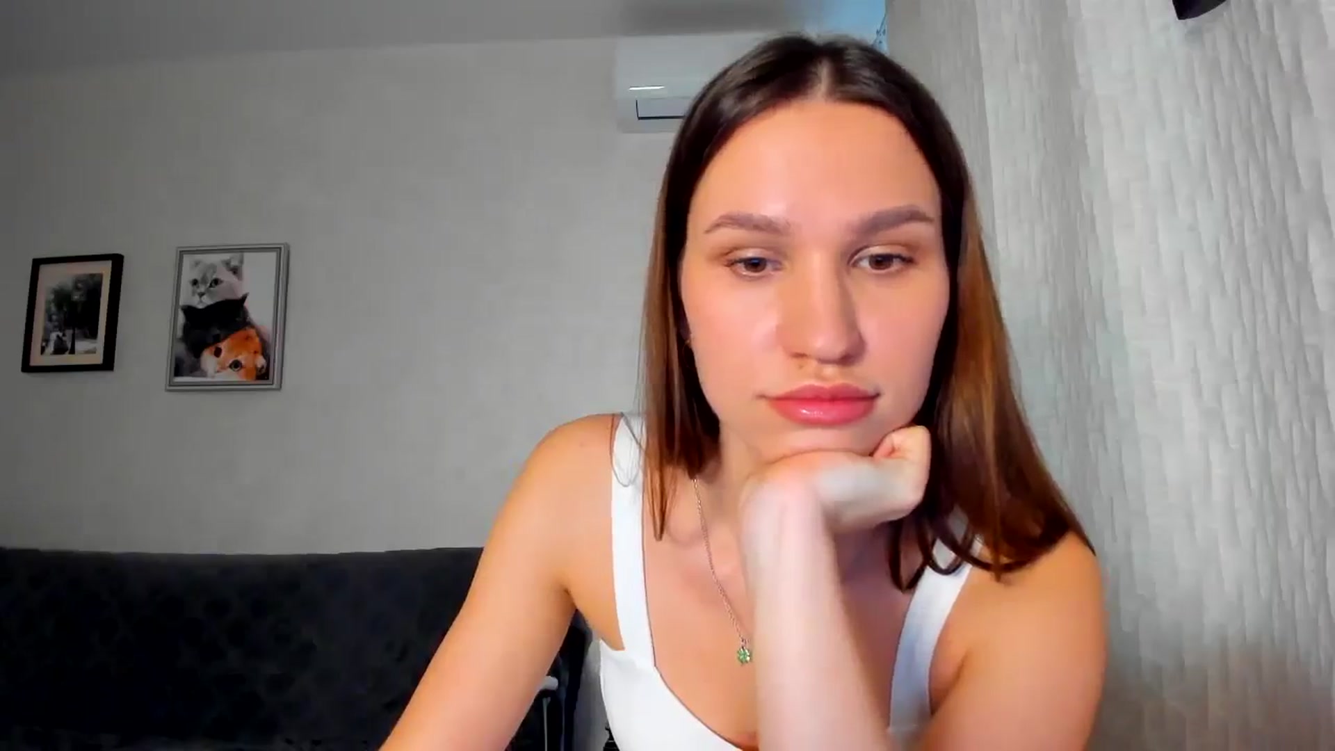 Gallery image thumbnail from WaveOfLove's myfreecams stream on, 02/19/2026, 13:00 image 18 of 20