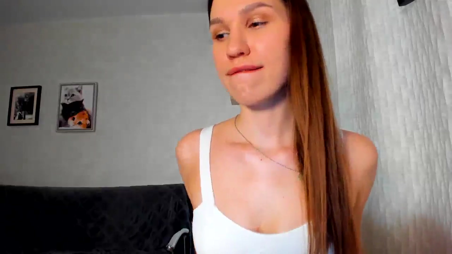 Gallery image thumbnail from WaveOfLove's myfreecams stream on, 02/19/2026, 13:00 image 15 of 20