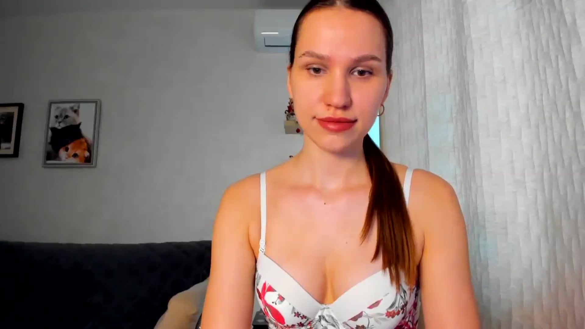 Gallery image thumbnail from WaveOfLove's myfreecams stream on, 03/06/2026, 12:32 image 16 of 20