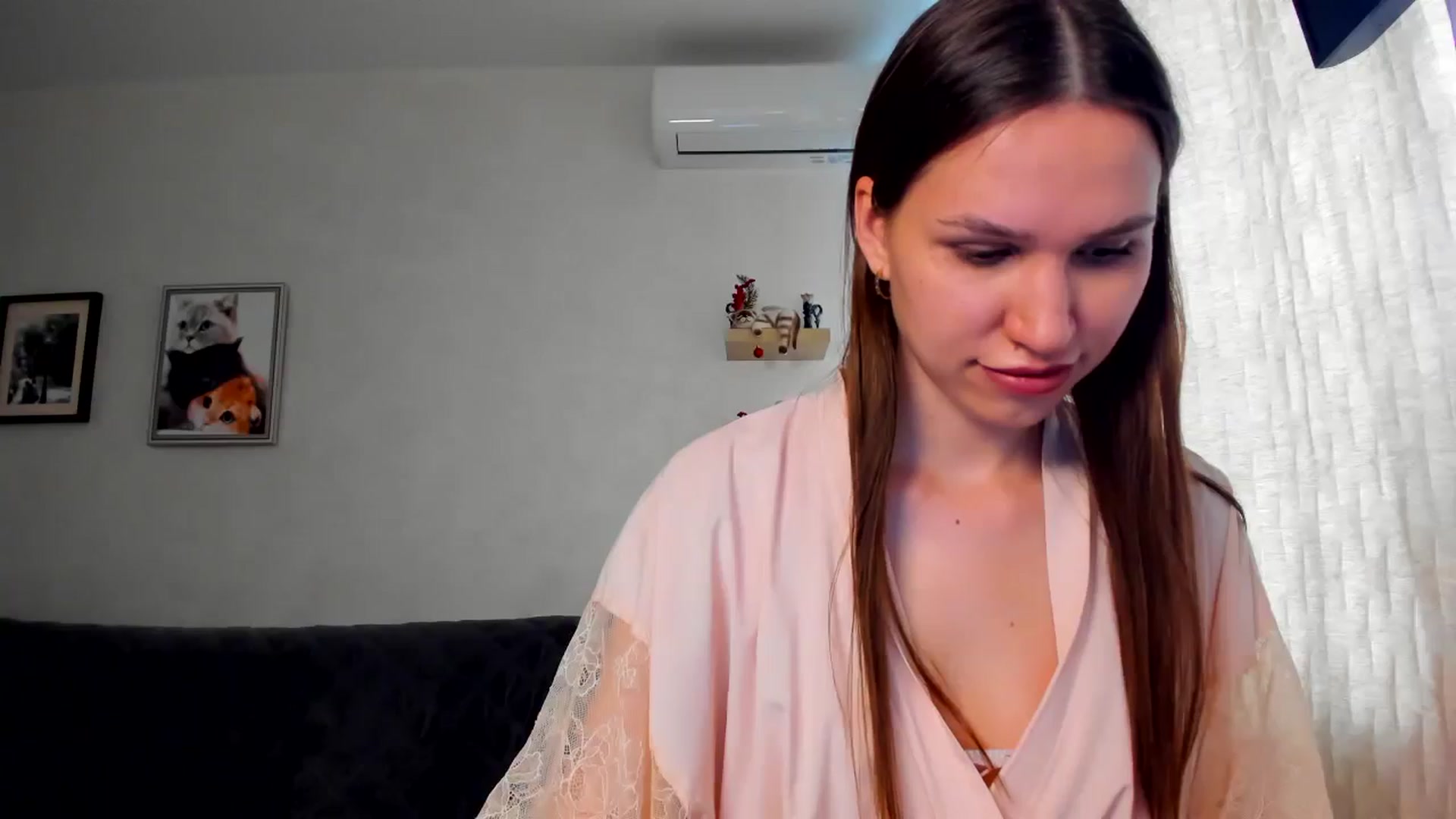 Gallery image thumbnail from WaveOfLove's myfreecams stream on, 03/27/2026, 13:51 image 7 of 20