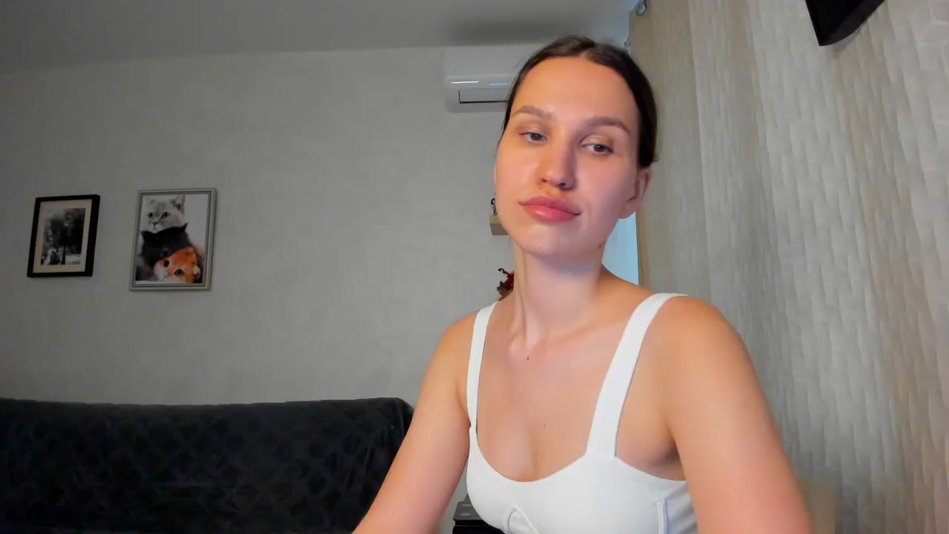 Gallery image thumbnail from WaveOfLove's myfreecams stream on, 03/31/2026, 15:56 image 1 of 20