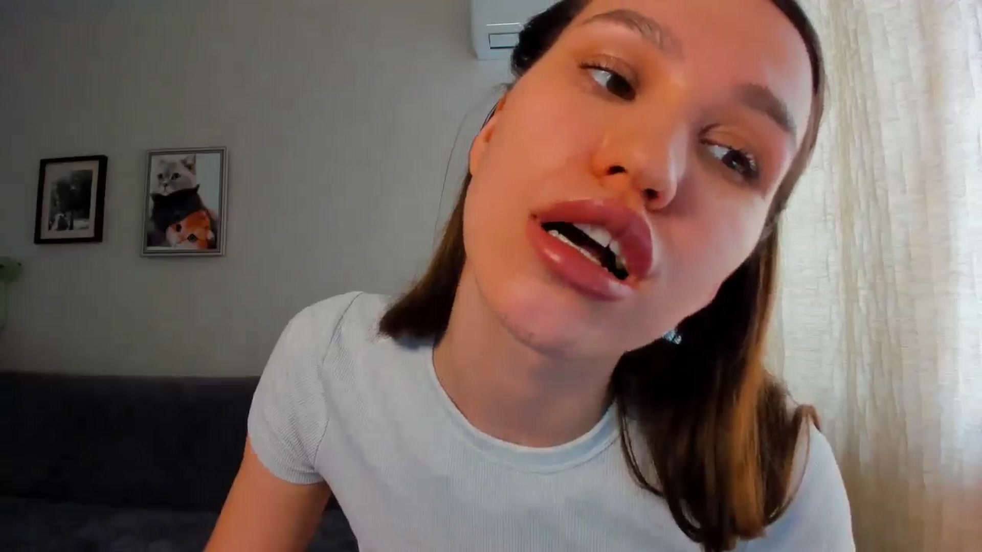 Gallery image thumbnail from WaveOfLove's myfreecams stream on, 04/10/2026, 12:30 image 15 of 20