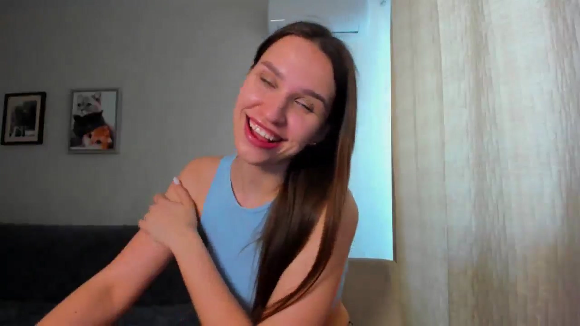 Gallery image thumbnail from WaveOfLove's myfreecams stream on, 05/06/2026, 11:36 image 13 of 20