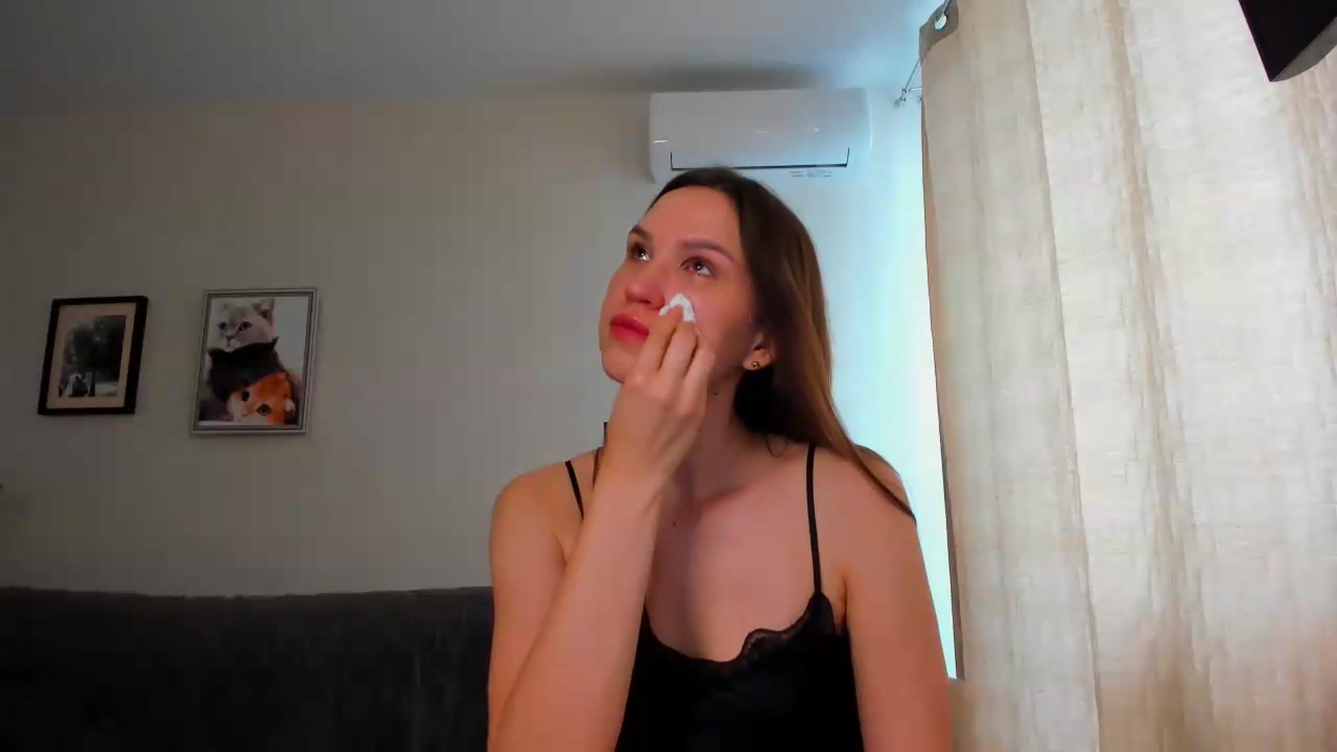 Gallery image thumbnail from WaveOfLove's myfreecams stream on, 05/15/2026, 12:04 image 10 of 20