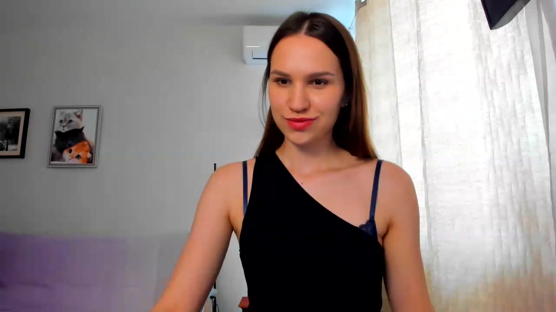 Gallery image thumbnail from WaveOfLove's myfreecams stream on, 05/28/2026, 12:10 image 4 of 20