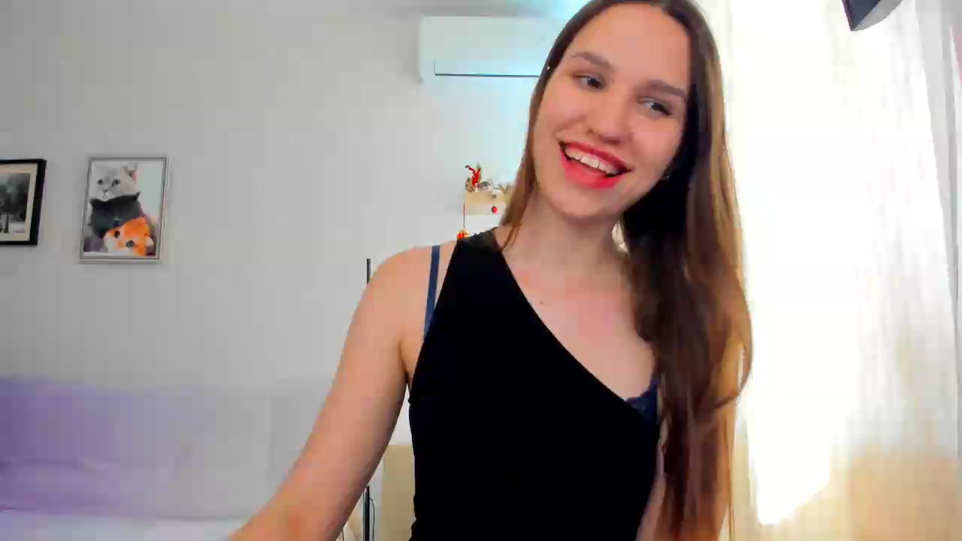 Gallery image thumbnail from WaveOfLove's myfreecams stream on, 05/28/2026, 12:55 image 1 of 20