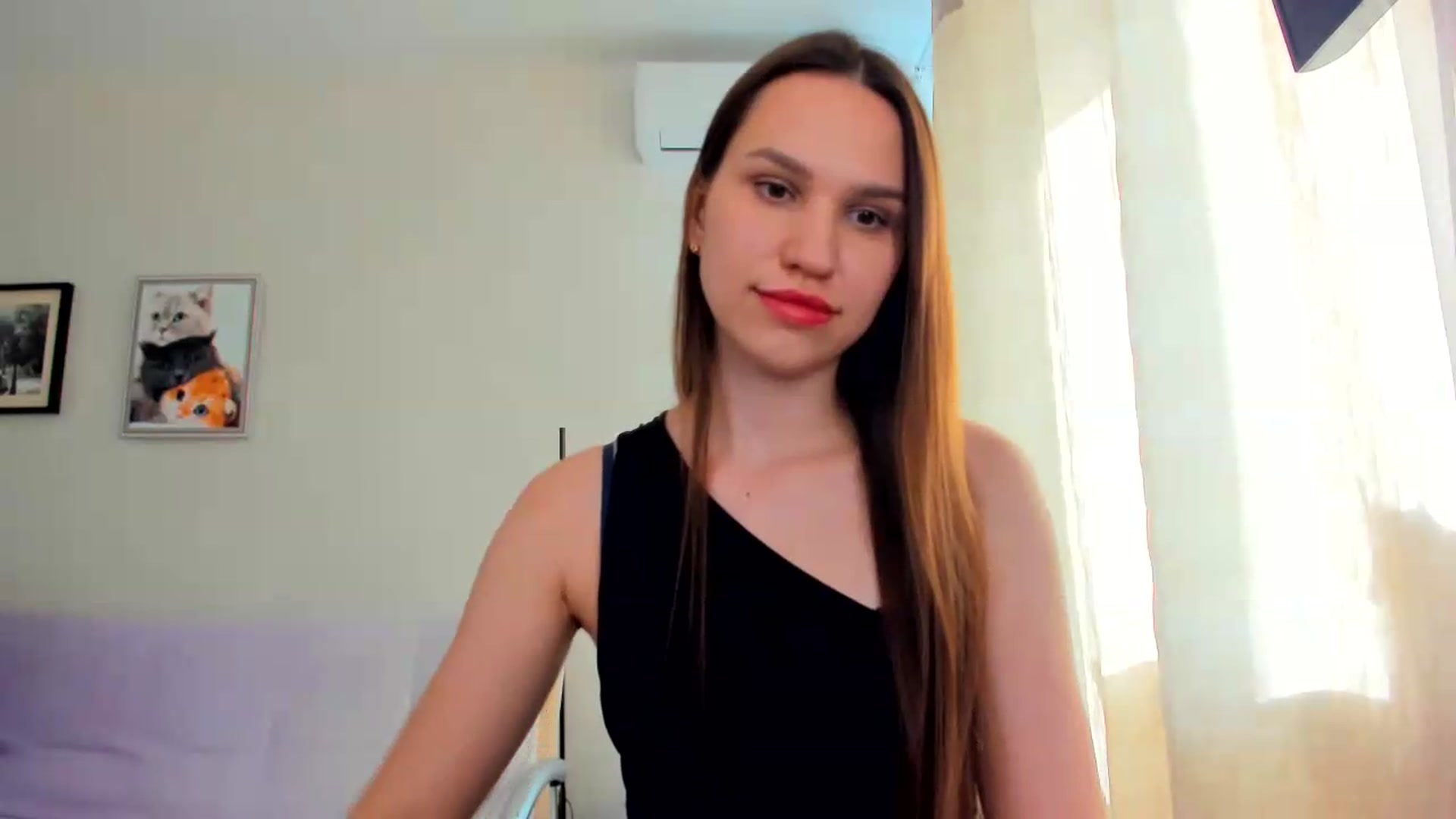 Gallery image thumbnail from WaveOfLove's myfreecams stream on, 05/28/2026, 14:12 image 12 of 20