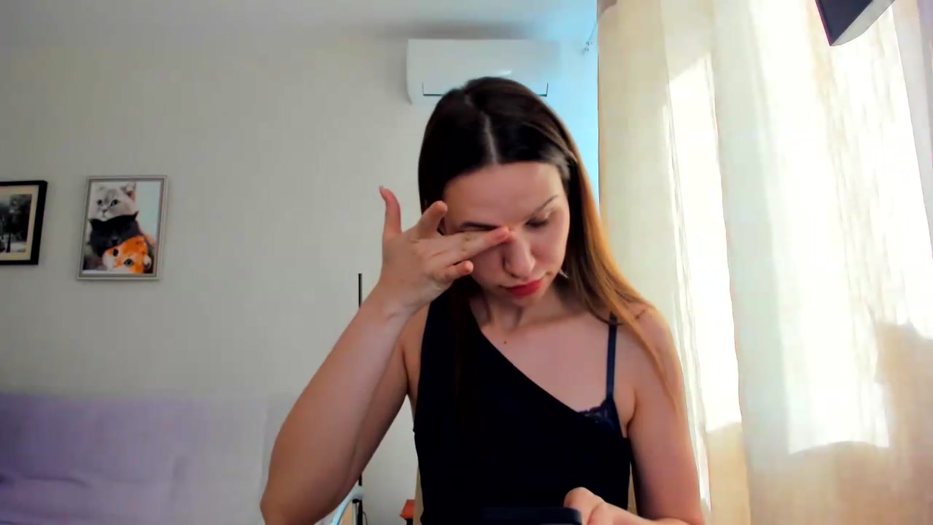 Gallery image thumbnail from WaveOfLove's myfreecams stream on, 05/28/2026, 14:12 image 17 of 20