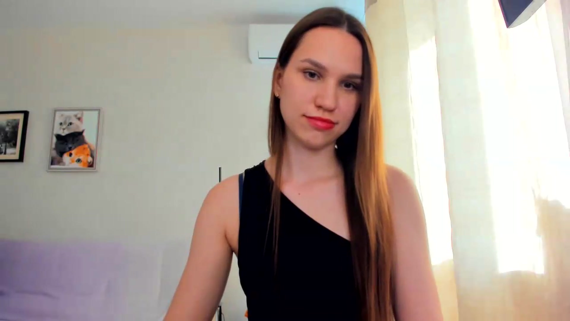 Gallery image thumbnail from WaveOfLove's myfreecams stream on, 05/28/2026, 14:12 image 9 of 20