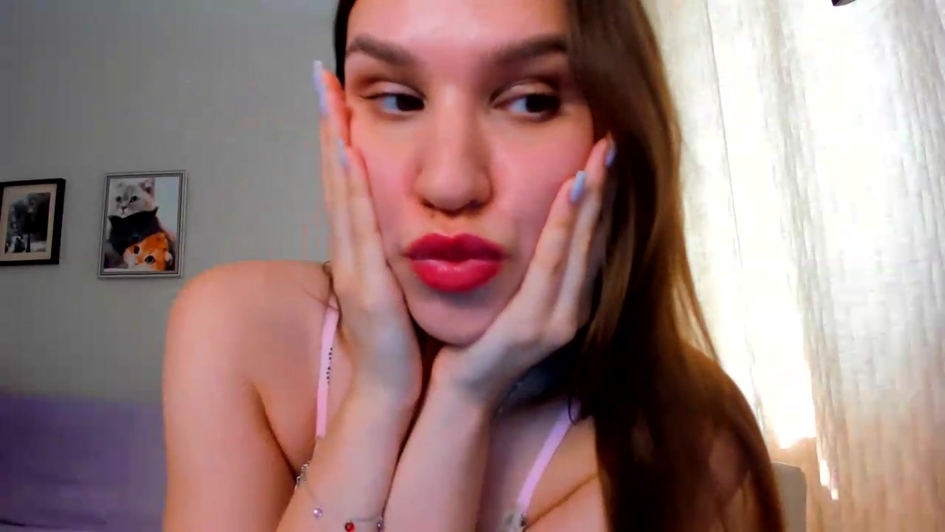 Gallery image thumbnail from WaveOfLove's myfreecams stream on, 06/09/2026, 13:02 image 9 of 20